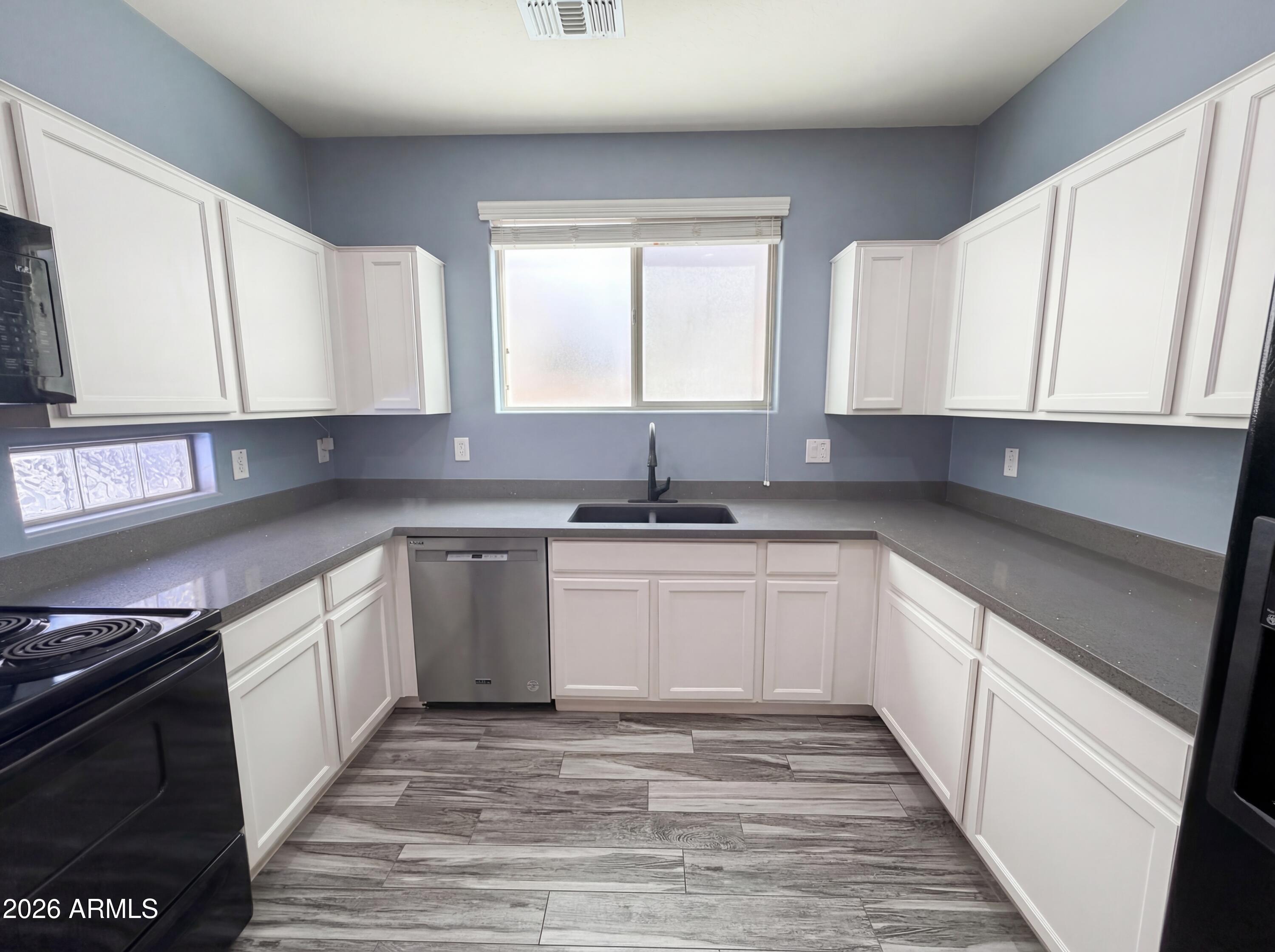 7763 W PIPESTONE Place