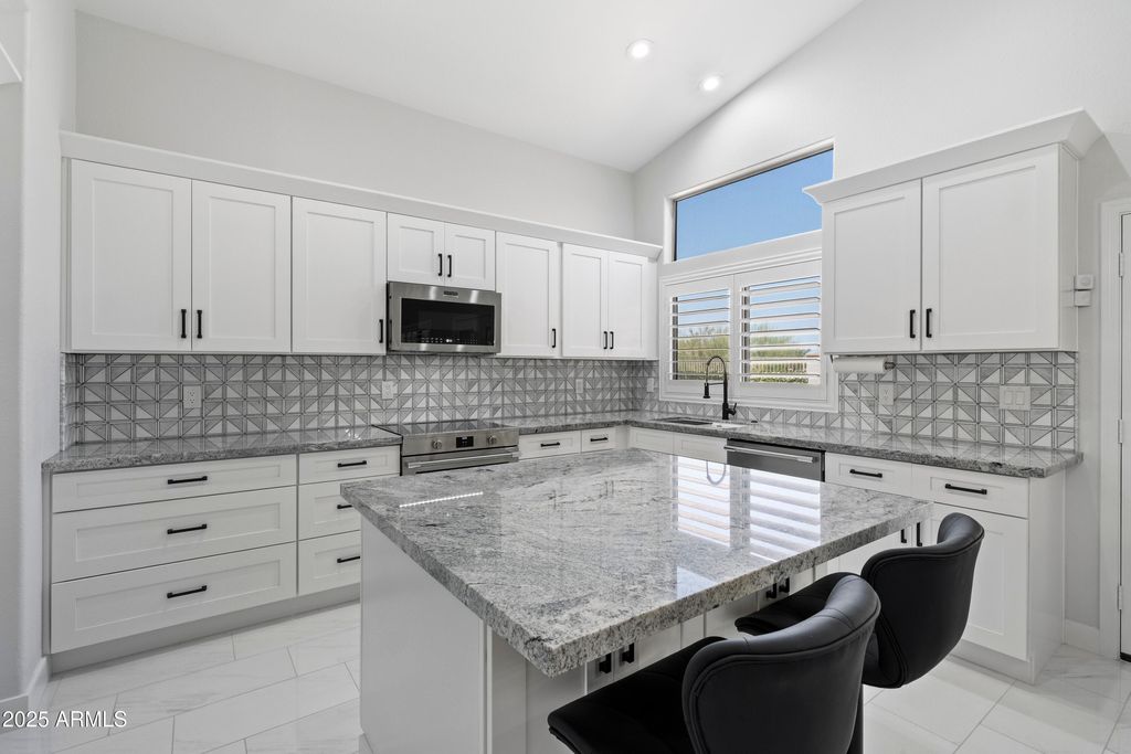Photo of 6872 E Las Animas Trail, Gold Canyon, AZ 85118 (MLS # 6930180)
