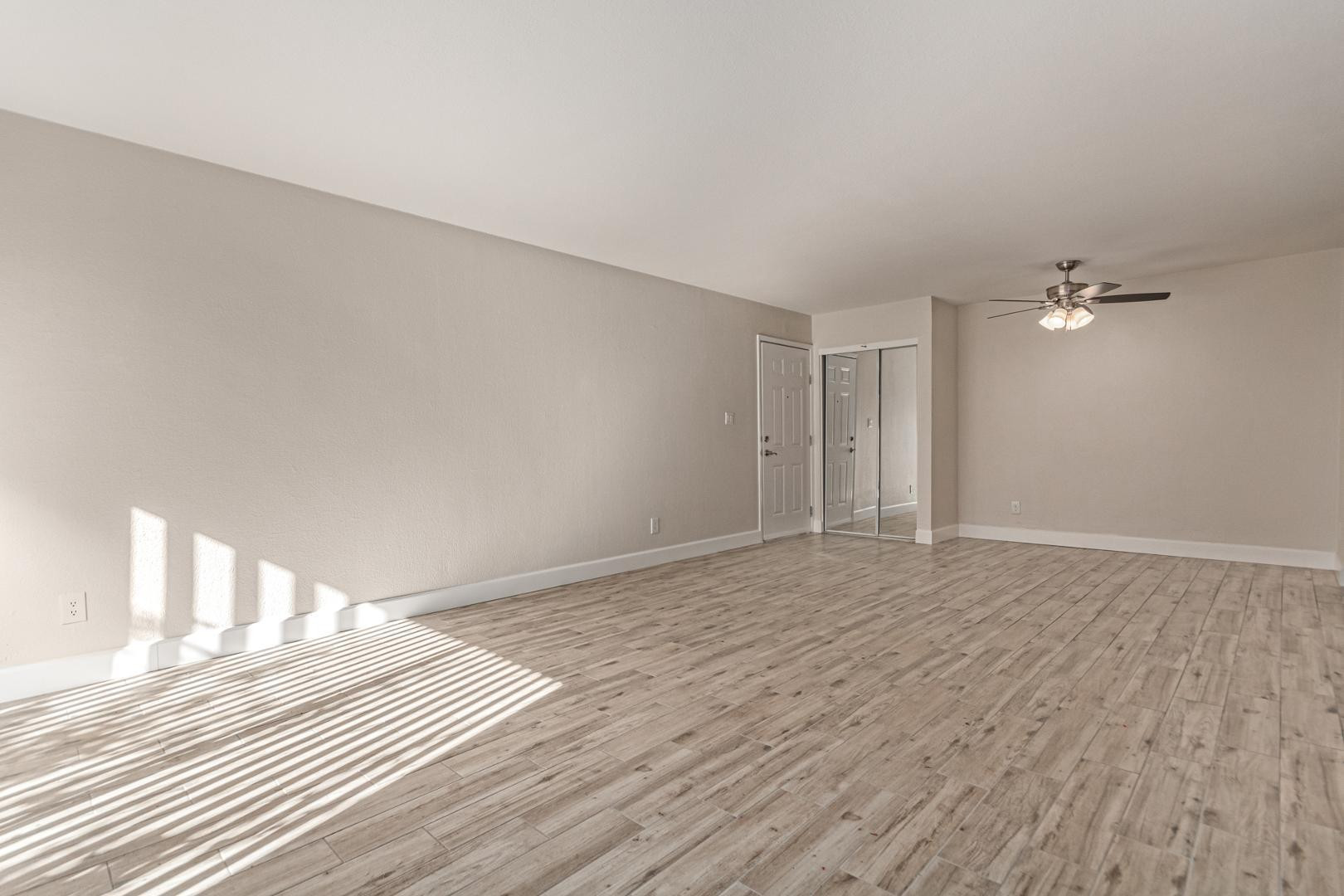 3825 E Camelback Road Unit 137