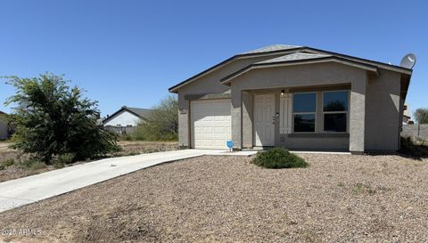 A home in Arizona City