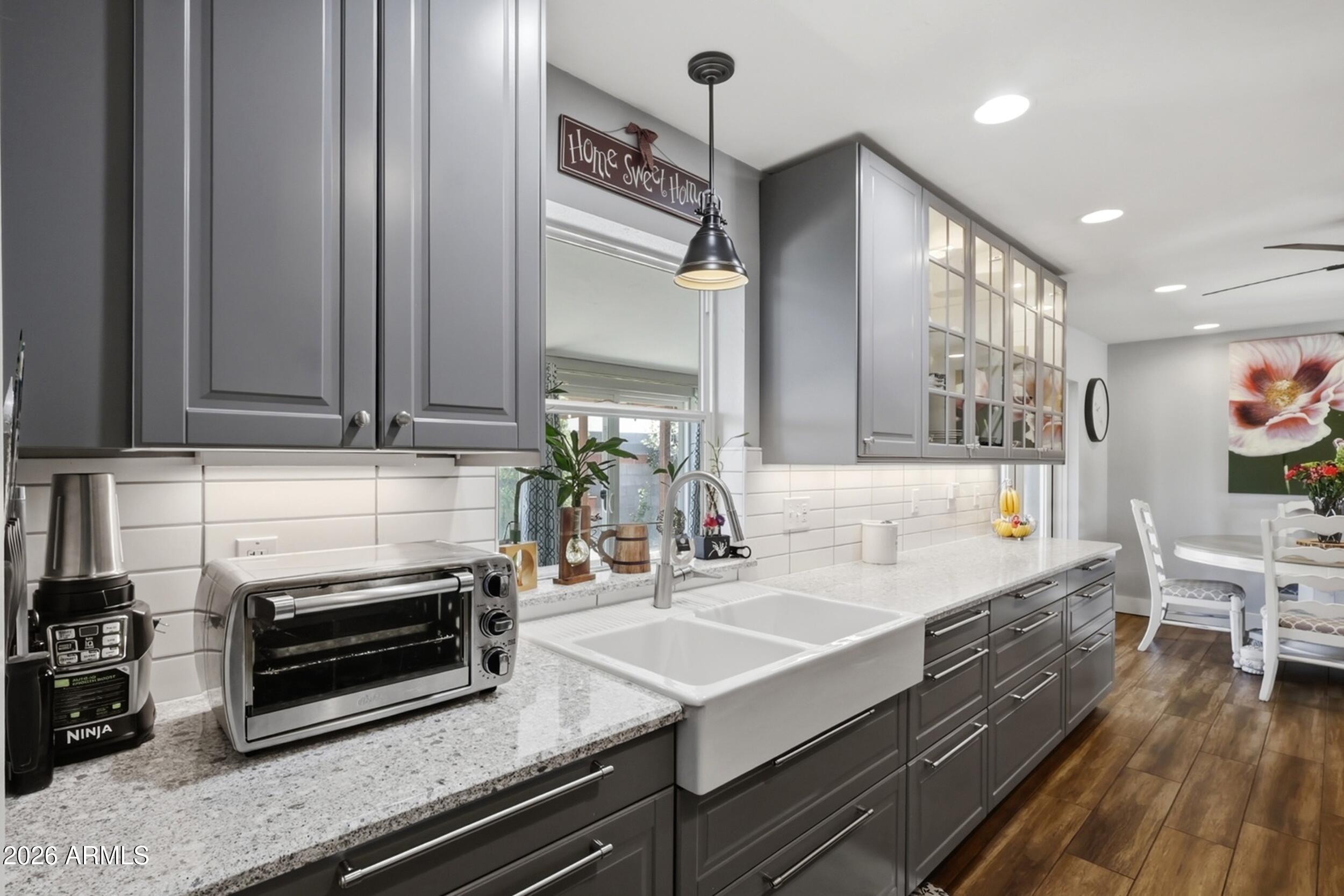 SUNLAND VILLAGE 5 - Residential