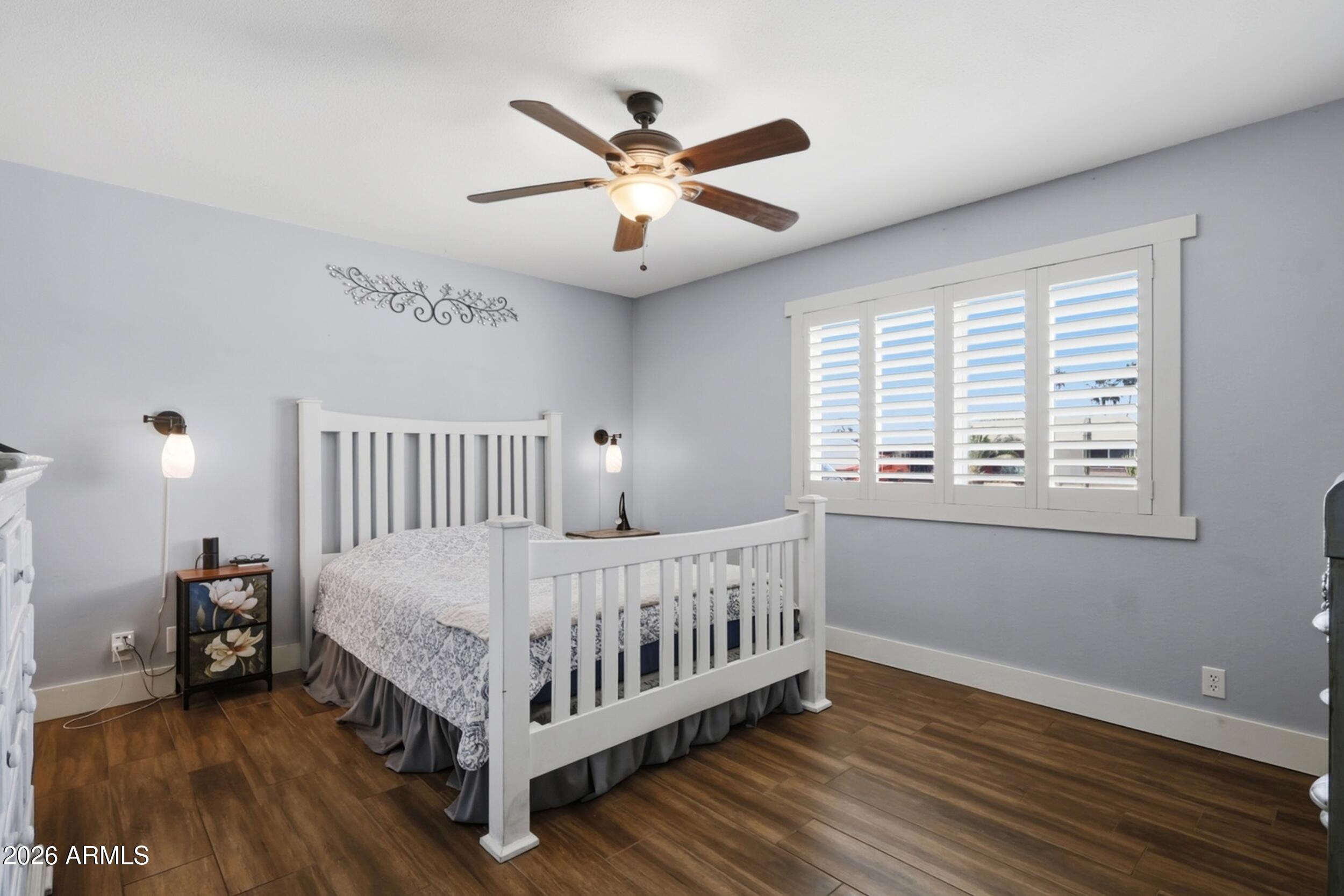SUNLAND VILLAGE 5 - Residential