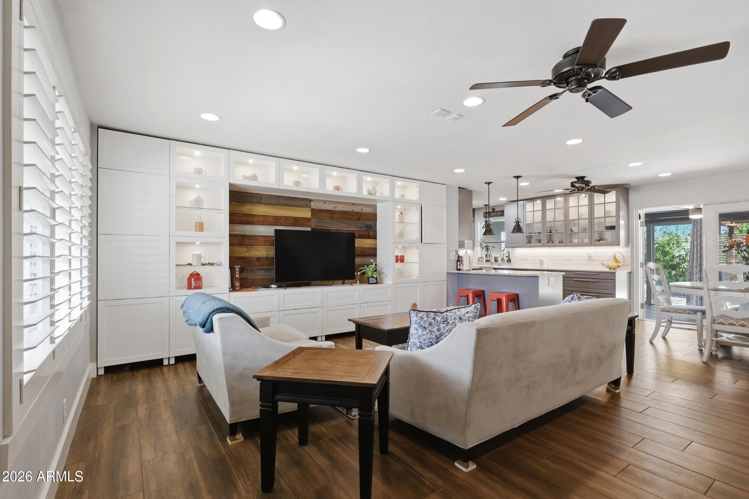 4363 E DRAGOON Circle