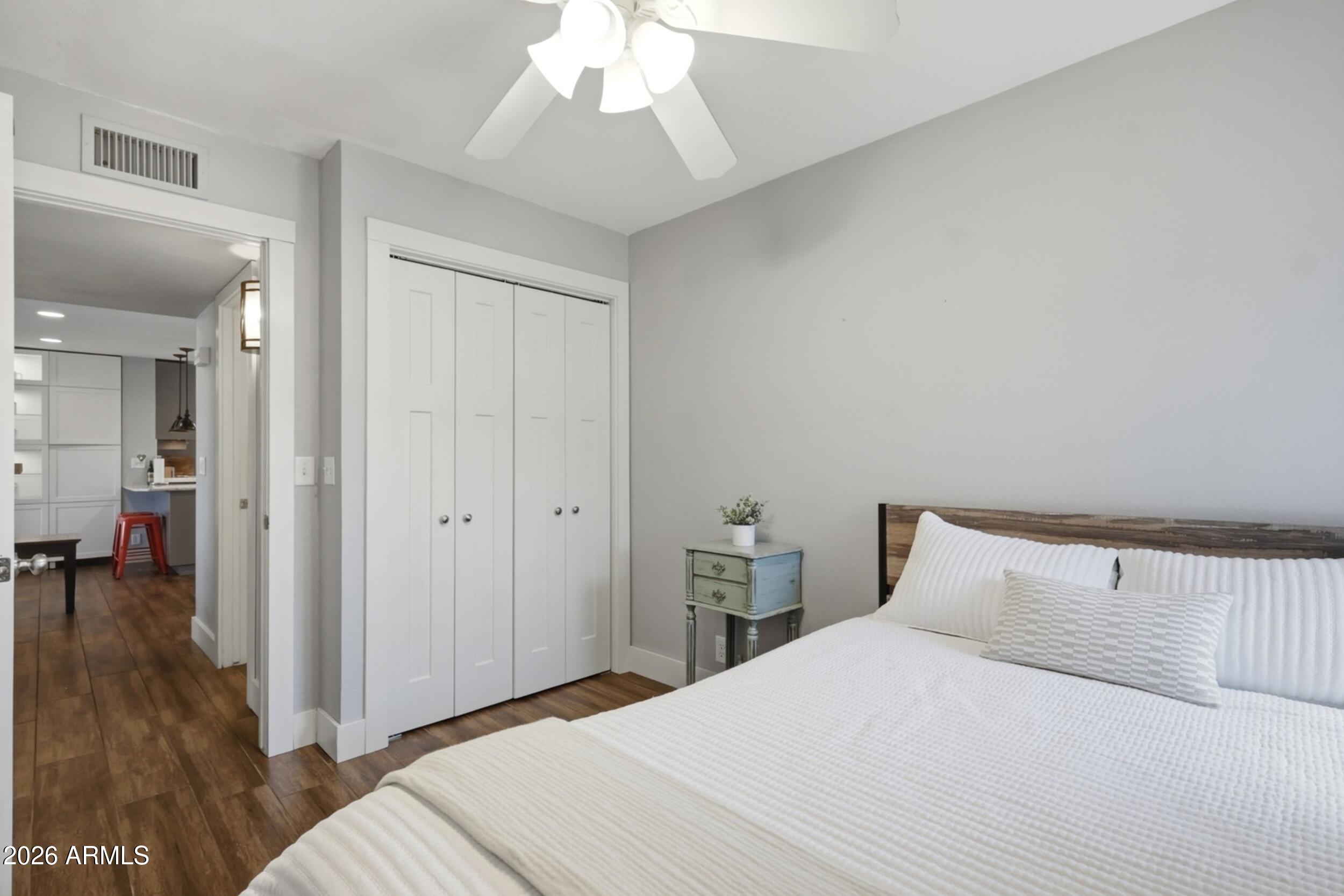 SUNLAND VILLAGE 5 - Residential
