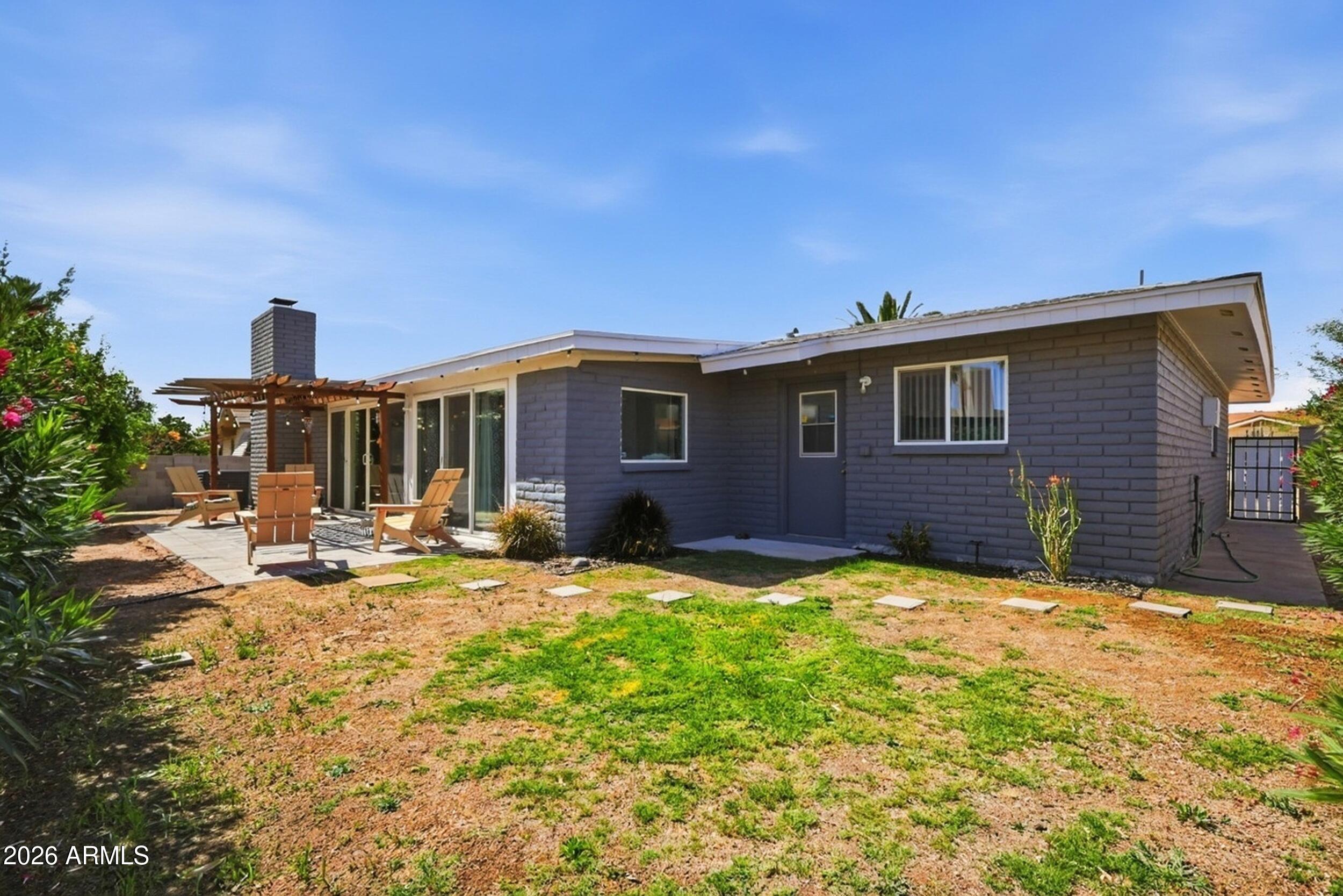 SUNLAND VILLAGE 5 - Residential