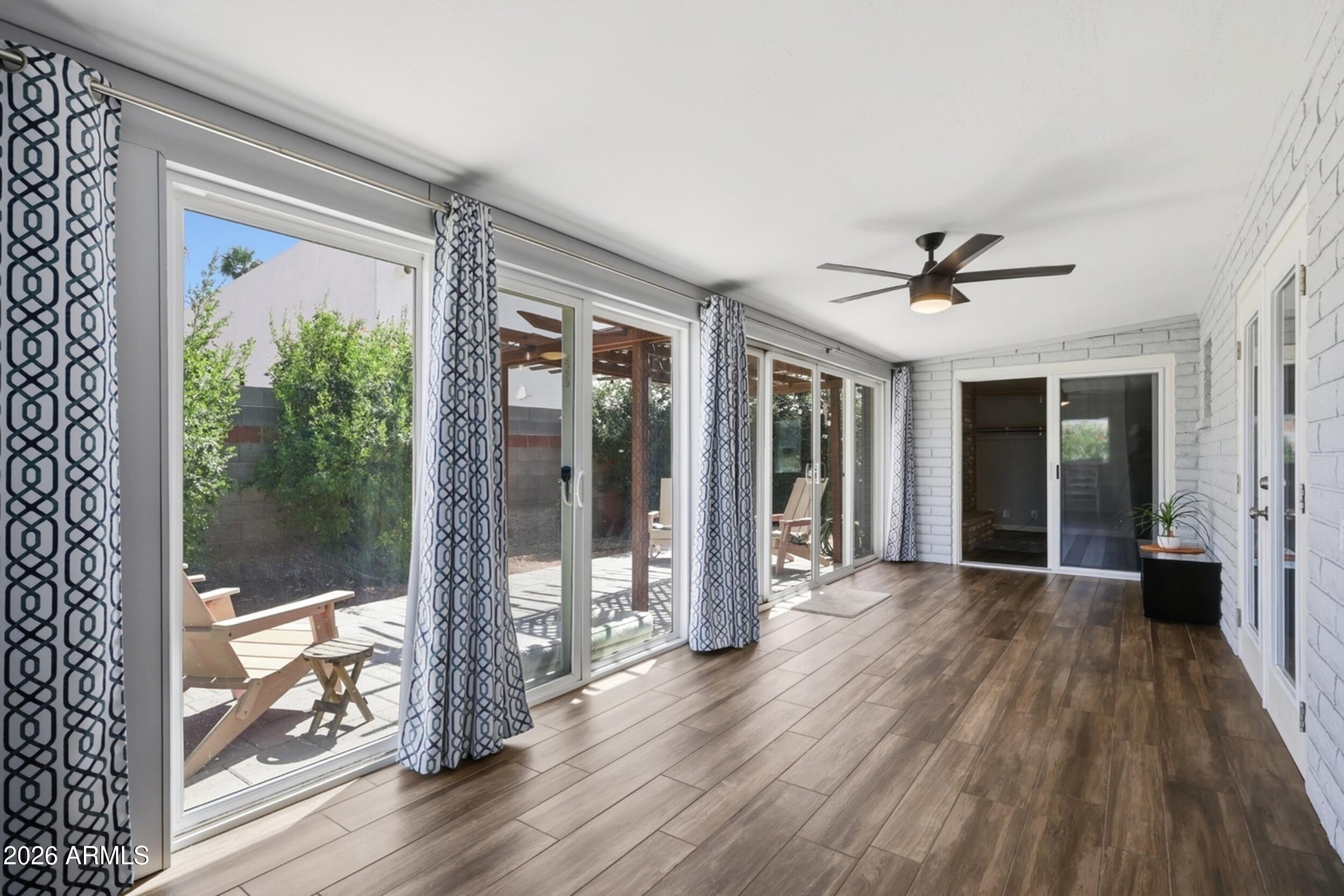 SUNLAND VILLAGE 5 - Residential