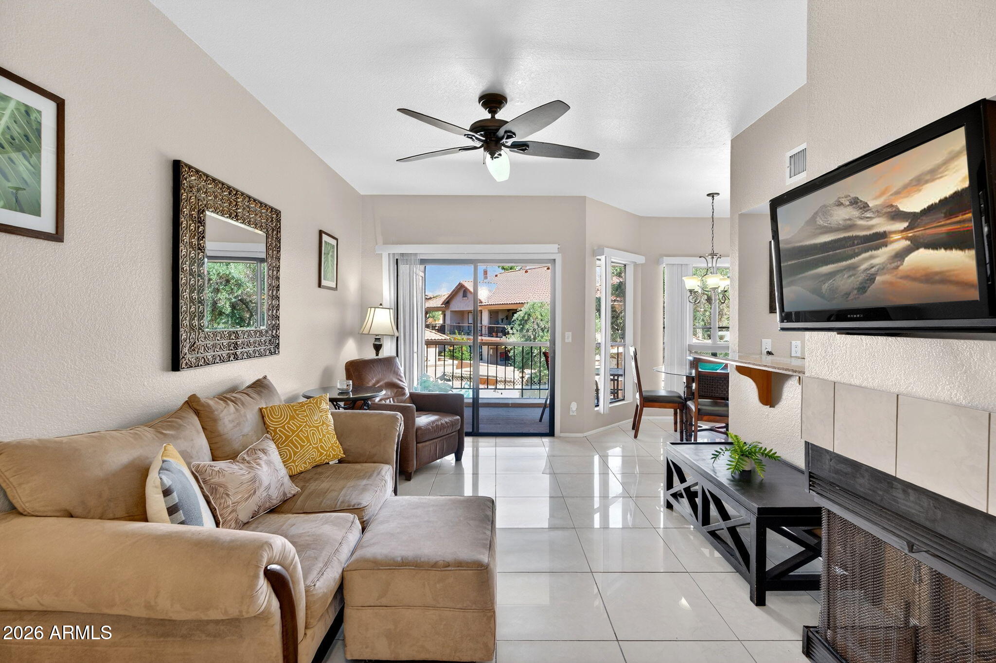 9711 E MOUNTAIN VIEW Road 2543