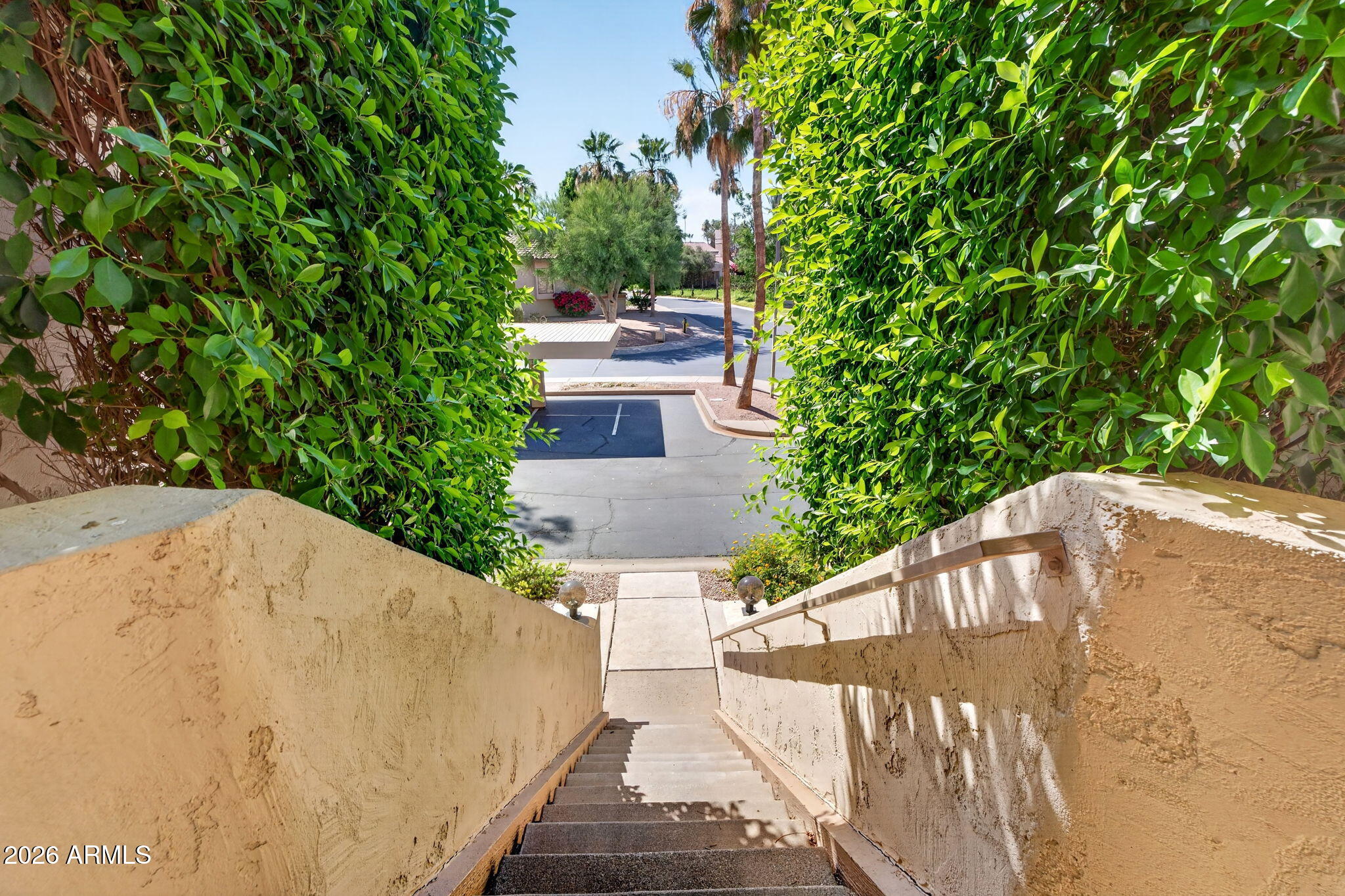 9711 E MOUNTAIN VIEW Road 2543