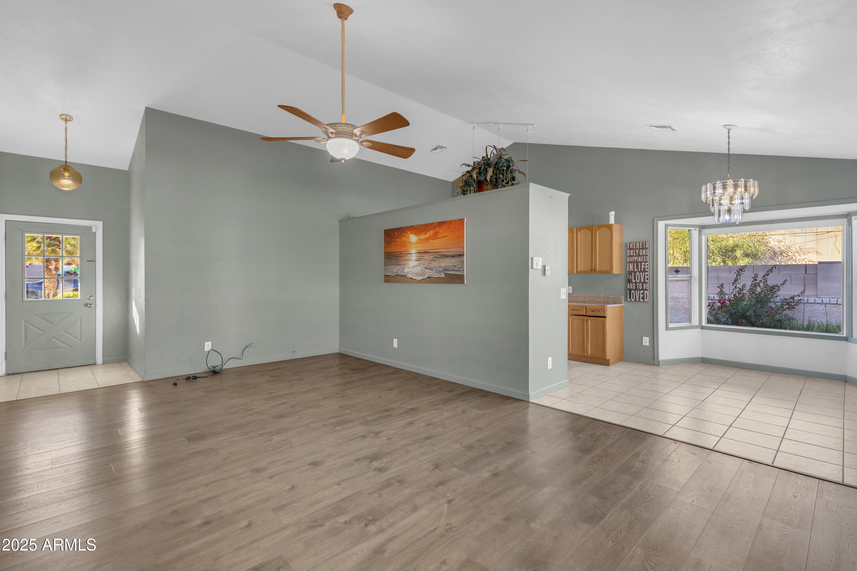 3514 W BUTLER Street