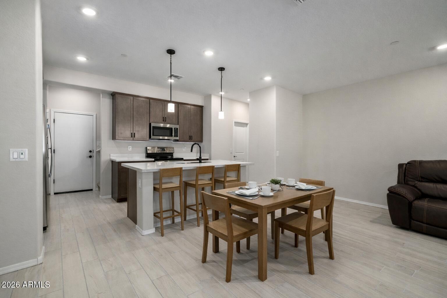 1850 E BERNIE Lane 102