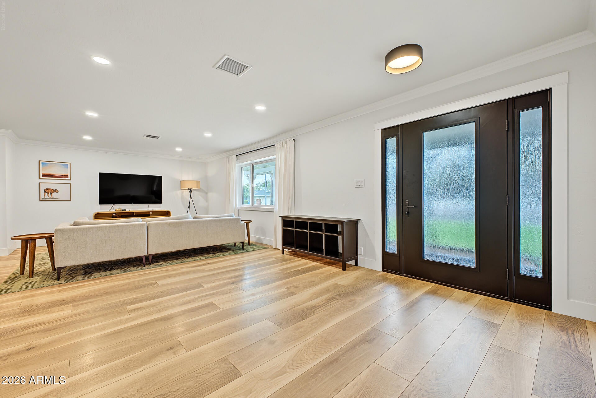 501 W DIANA Avenue