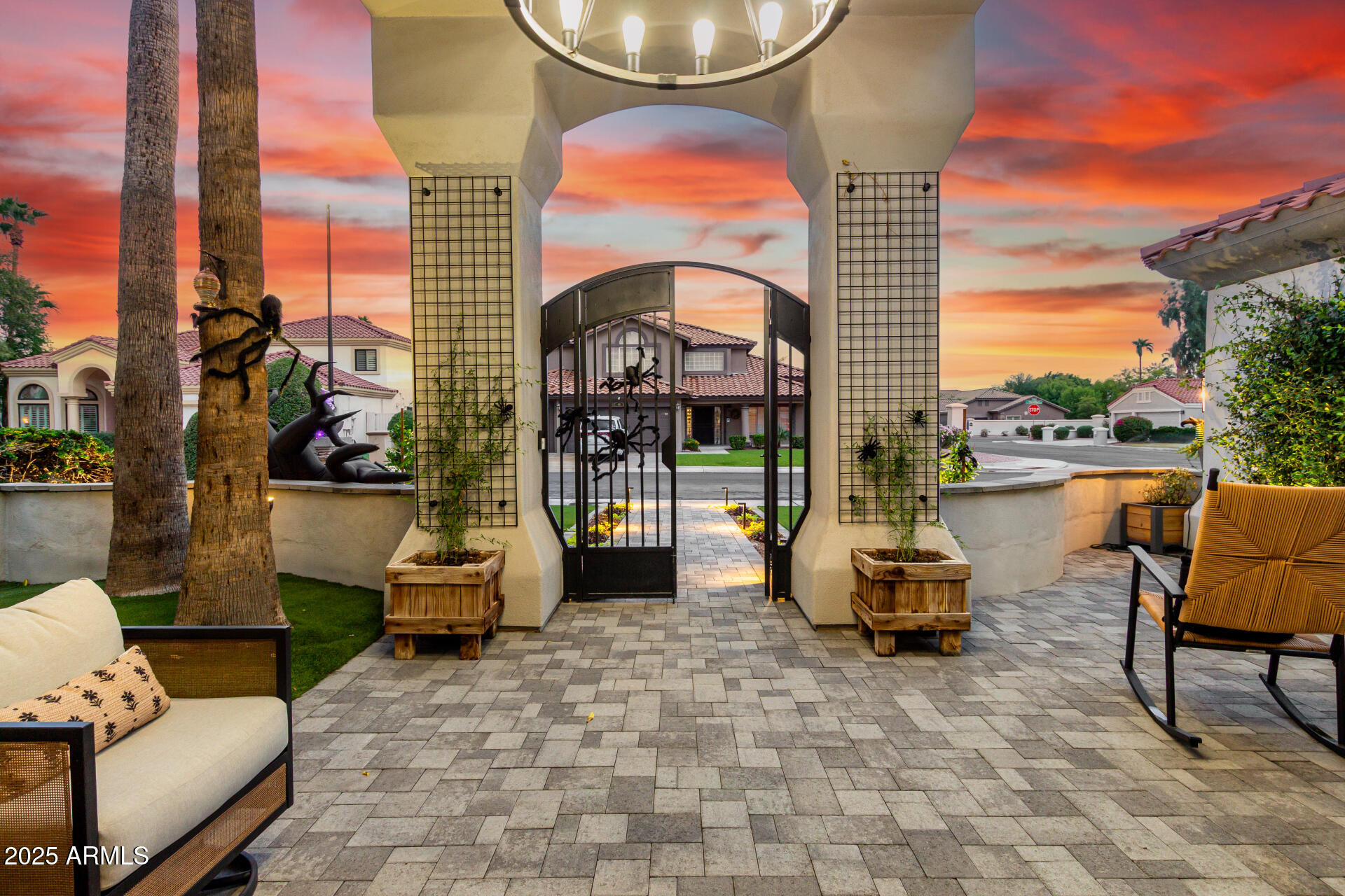 1302 N MISSION COVE Lane