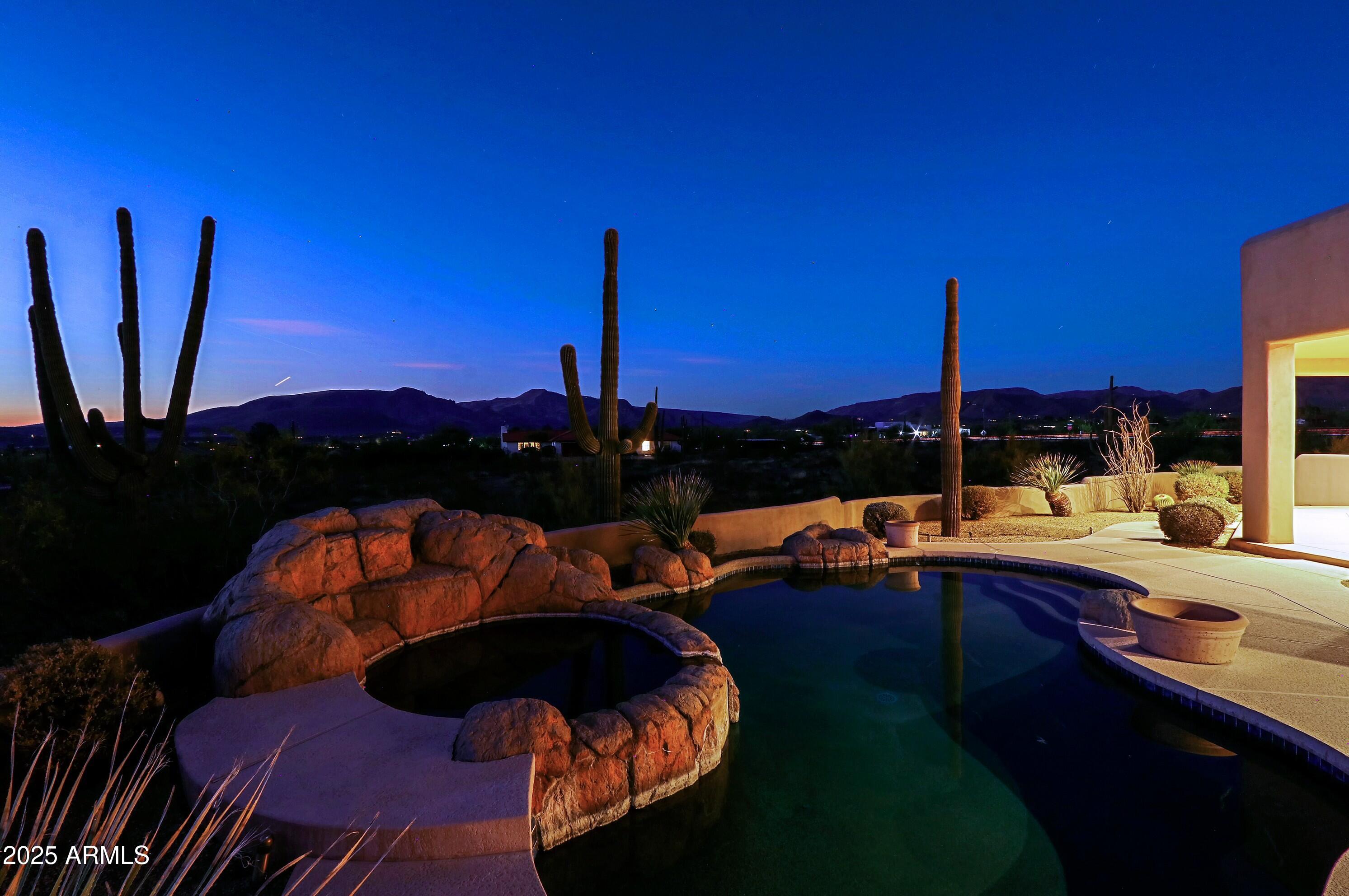 Cave Creek, Arizona 85331, United States, 3 Bedrooms Bedrooms, ,3 BathroomsBathrooms,Residential,Pending,6602