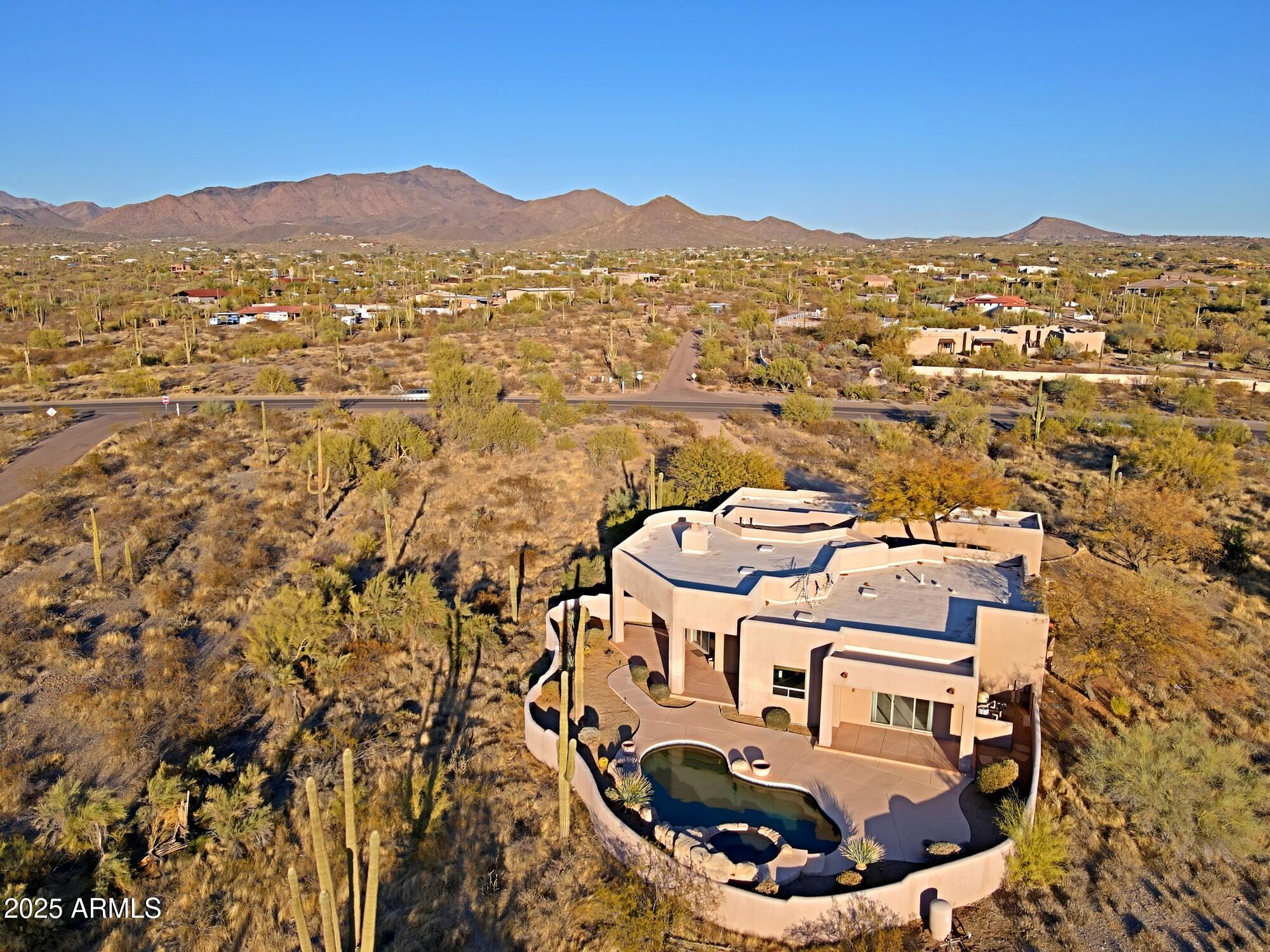 Cave Creek, Arizona 85331, United States, 3 Bedrooms Bedrooms, ,3 BathroomsBathrooms,Residential,Pending,6602