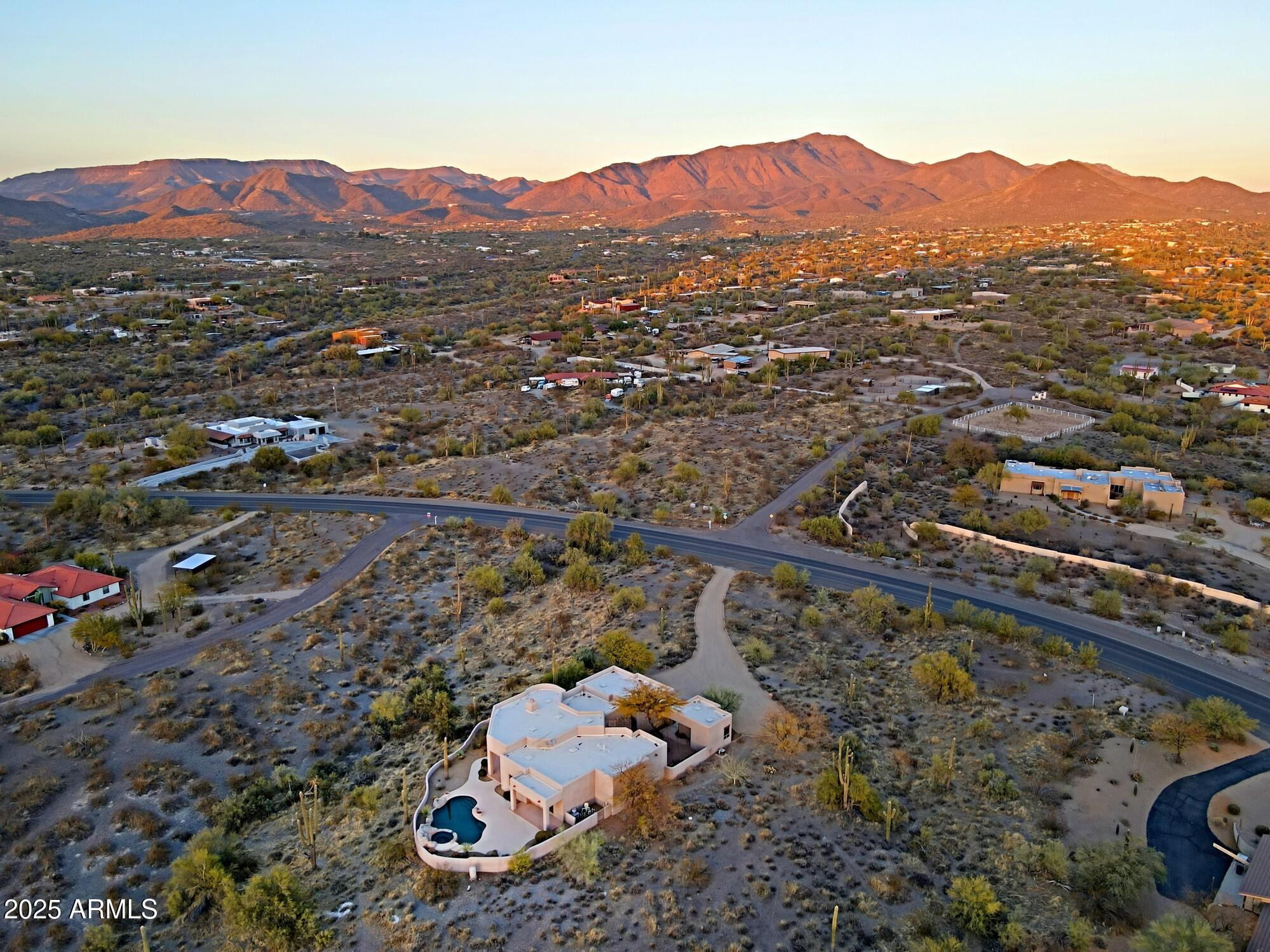 Cave Creek, Arizona 85331, United States, 3 Bedrooms Bedrooms, ,3 BathroomsBathrooms,Residential,Pending,6602