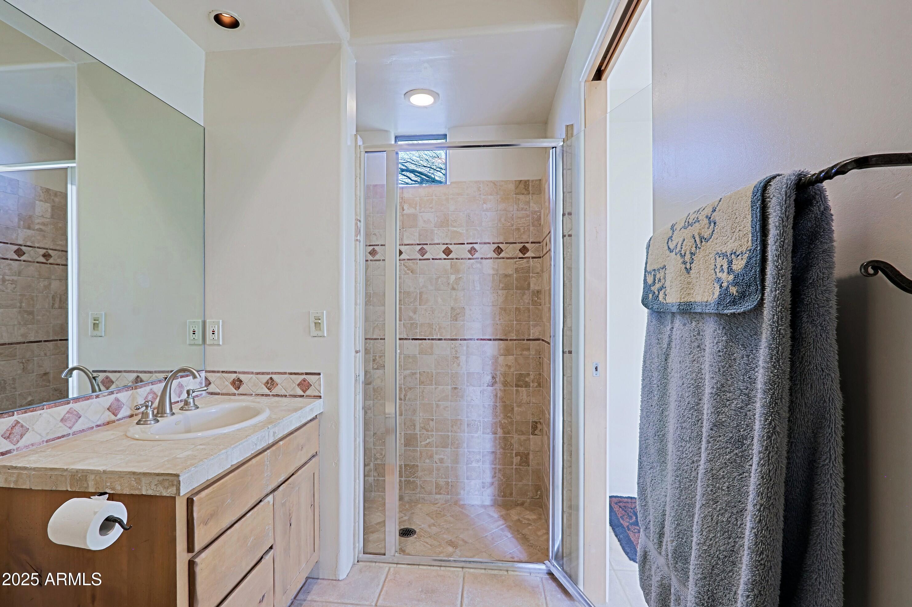 Cave Creek, Arizona 85331, United States, 3 Bedrooms Bedrooms, ,3 BathroomsBathrooms,Residential,Pending,6602