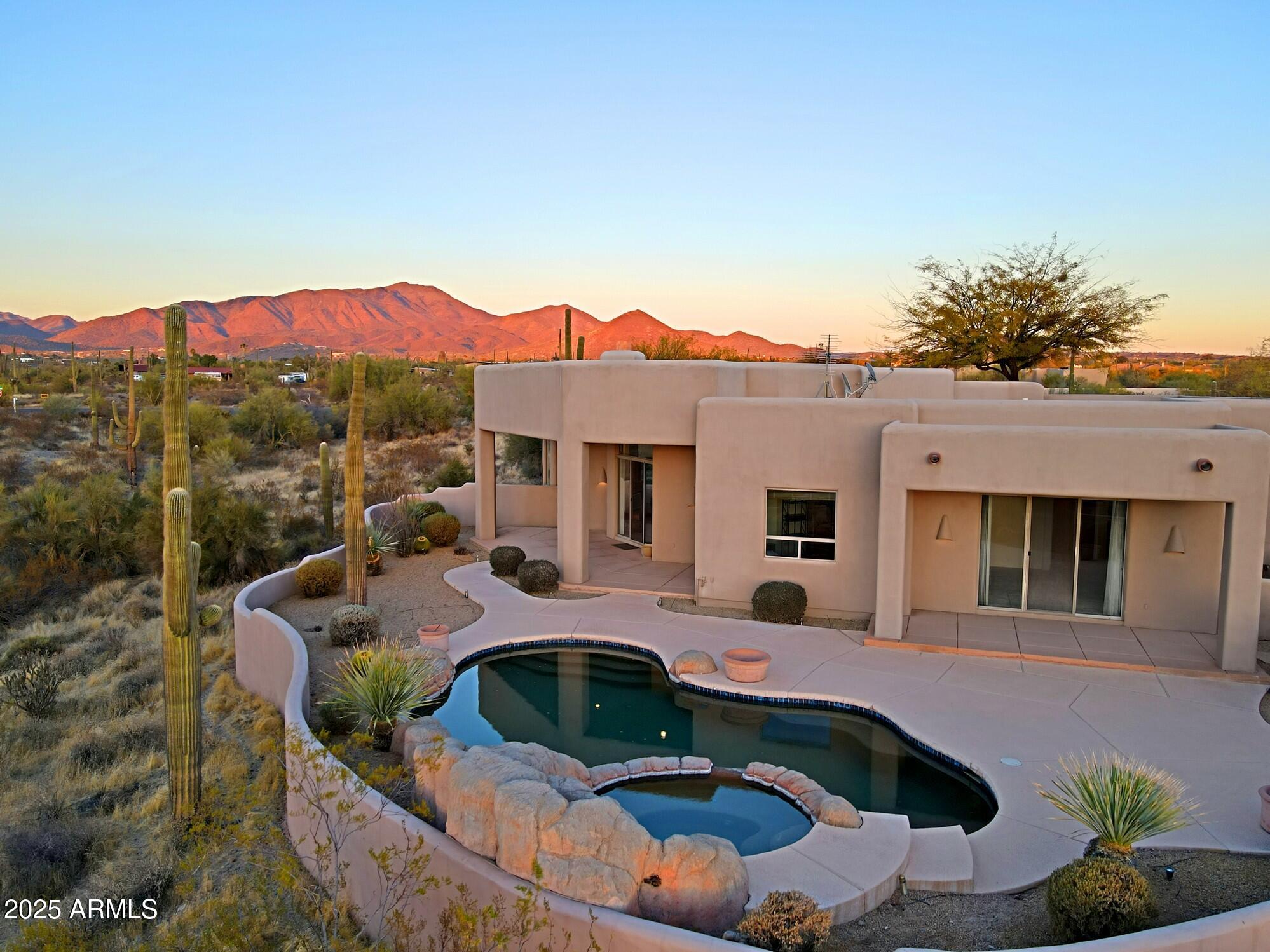 Cave Creek, Arizona 85331, United States, 3 Bedrooms Bedrooms, ,3 BathroomsBathrooms,Residential,Pending,6602