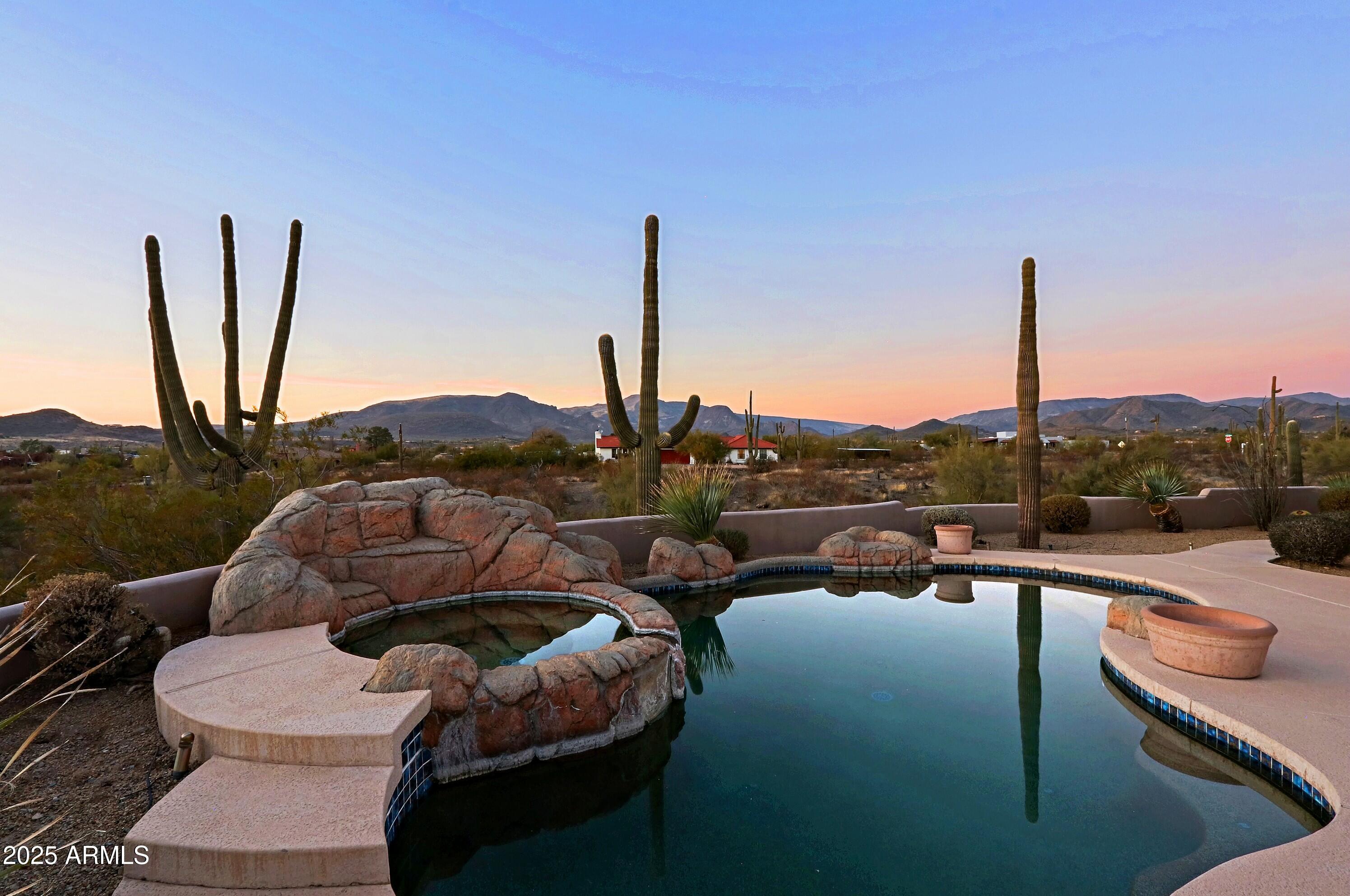 Cave Creek, Arizona 85331, United States, 3 Bedrooms Bedrooms, ,3 BathroomsBathrooms,Residential,Pending,6602