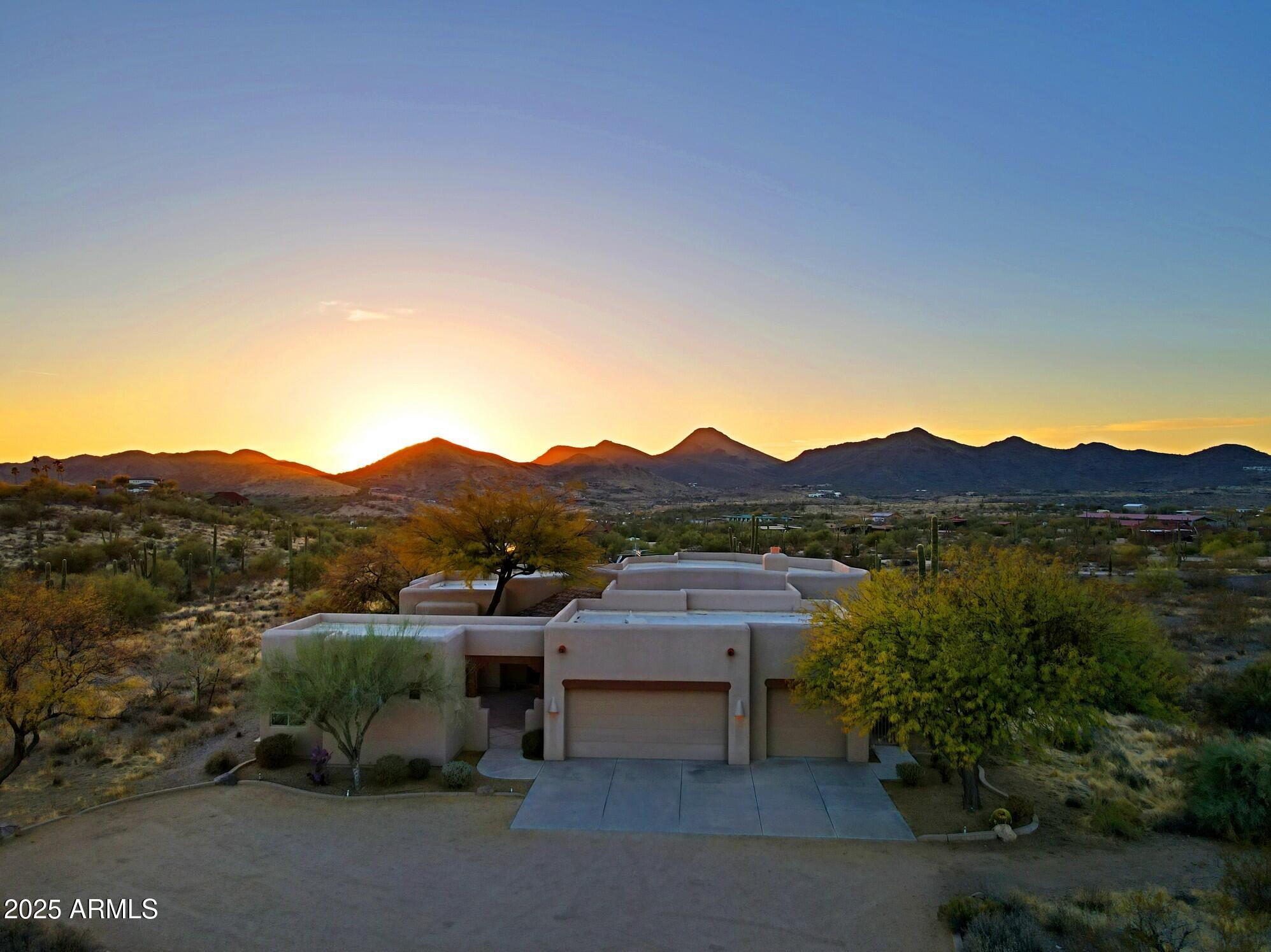 Cave Creek, Arizona 85331, United States, 3 Bedrooms Bedrooms, ,3 BathroomsBathrooms,Residential,Pending,6602