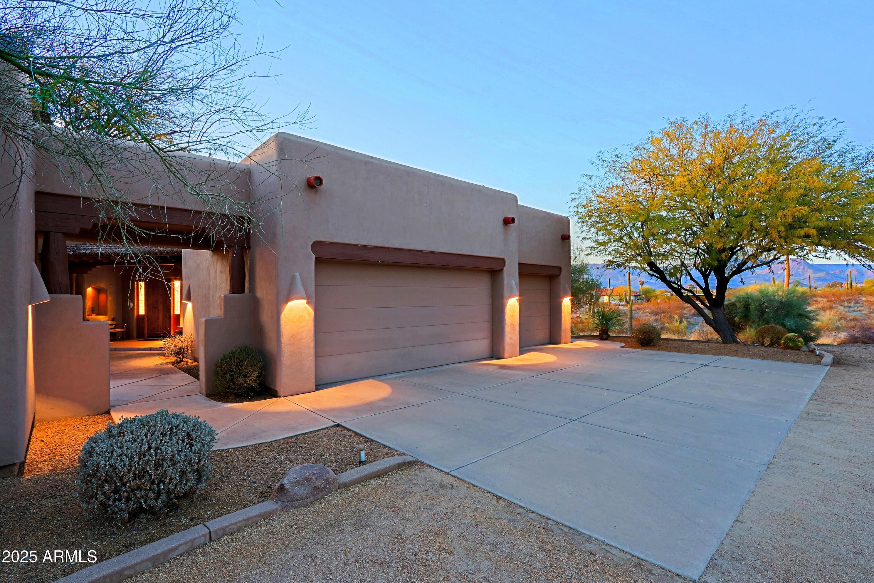 Cave Creek, Arizona 85331, United States, 3 Bedrooms Bedrooms, ,3 BathroomsBathrooms,Residential,Pending,6602