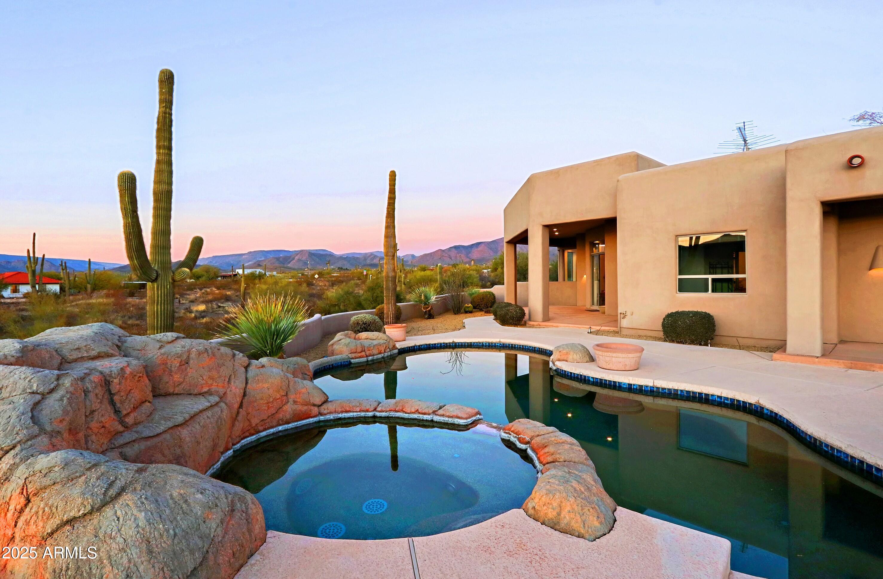 Cave Creek, Arizona 85331, United States, 3 Bedrooms Bedrooms, ,3 BathroomsBathrooms,Residential,Pending,6602