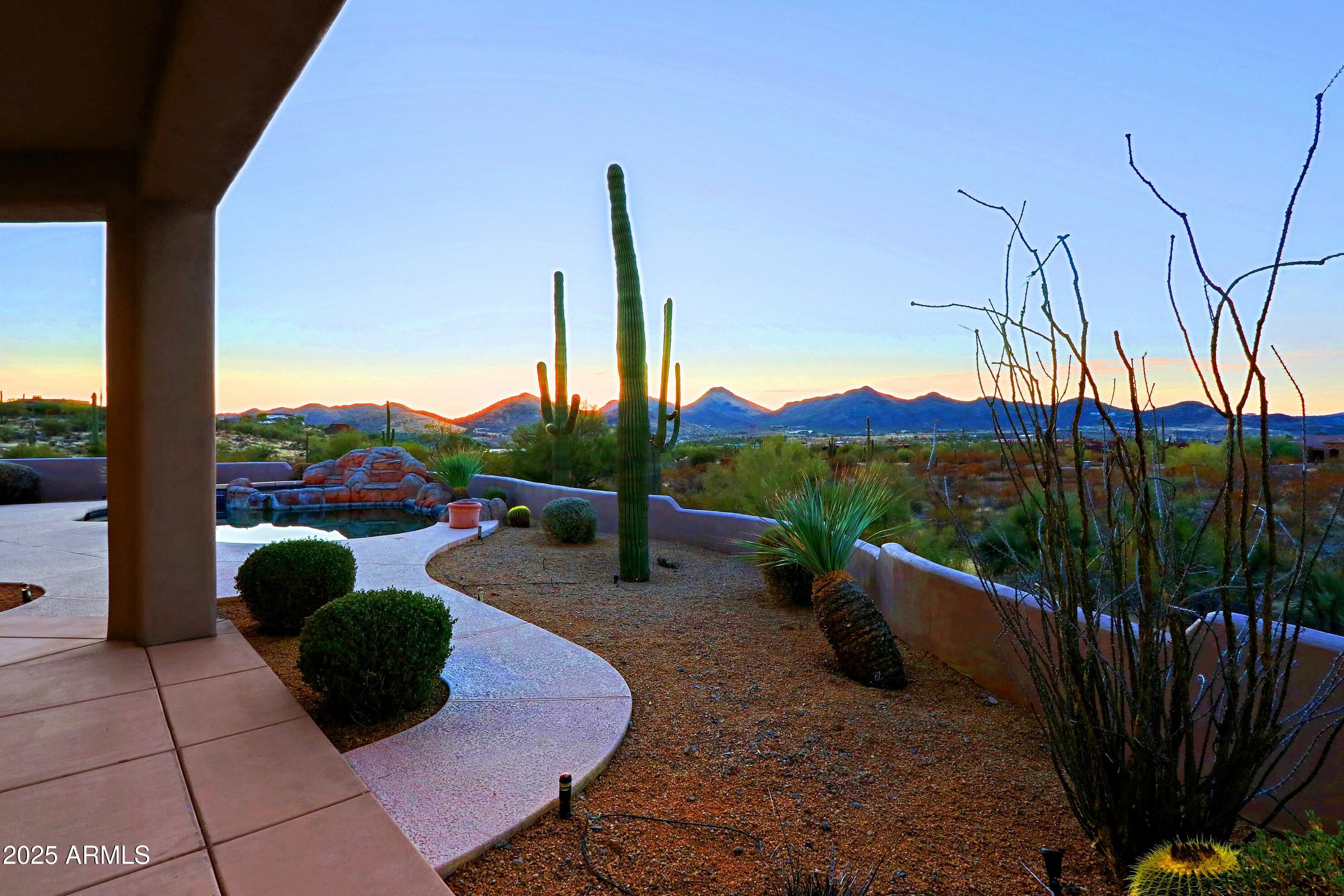 Cave Creek, Arizona 85331, United States, 3 Bedrooms Bedrooms, ,3 BathroomsBathrooms,Residential,Pending,6602