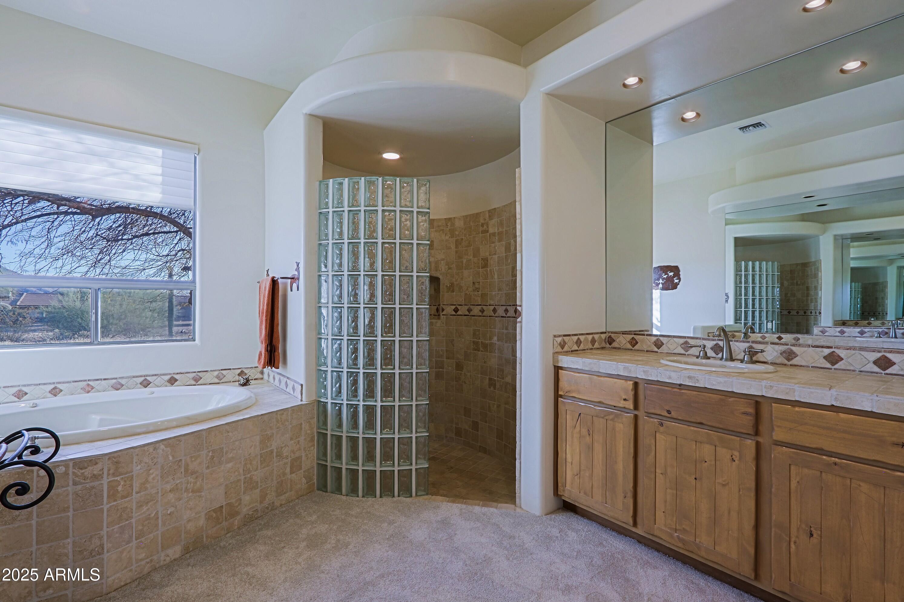 Cave Creek, Arizona 85331, United States, 3 Bedrooms Bedrooms, ,3 BathroomsBathrooms,Residential,Pending,6602