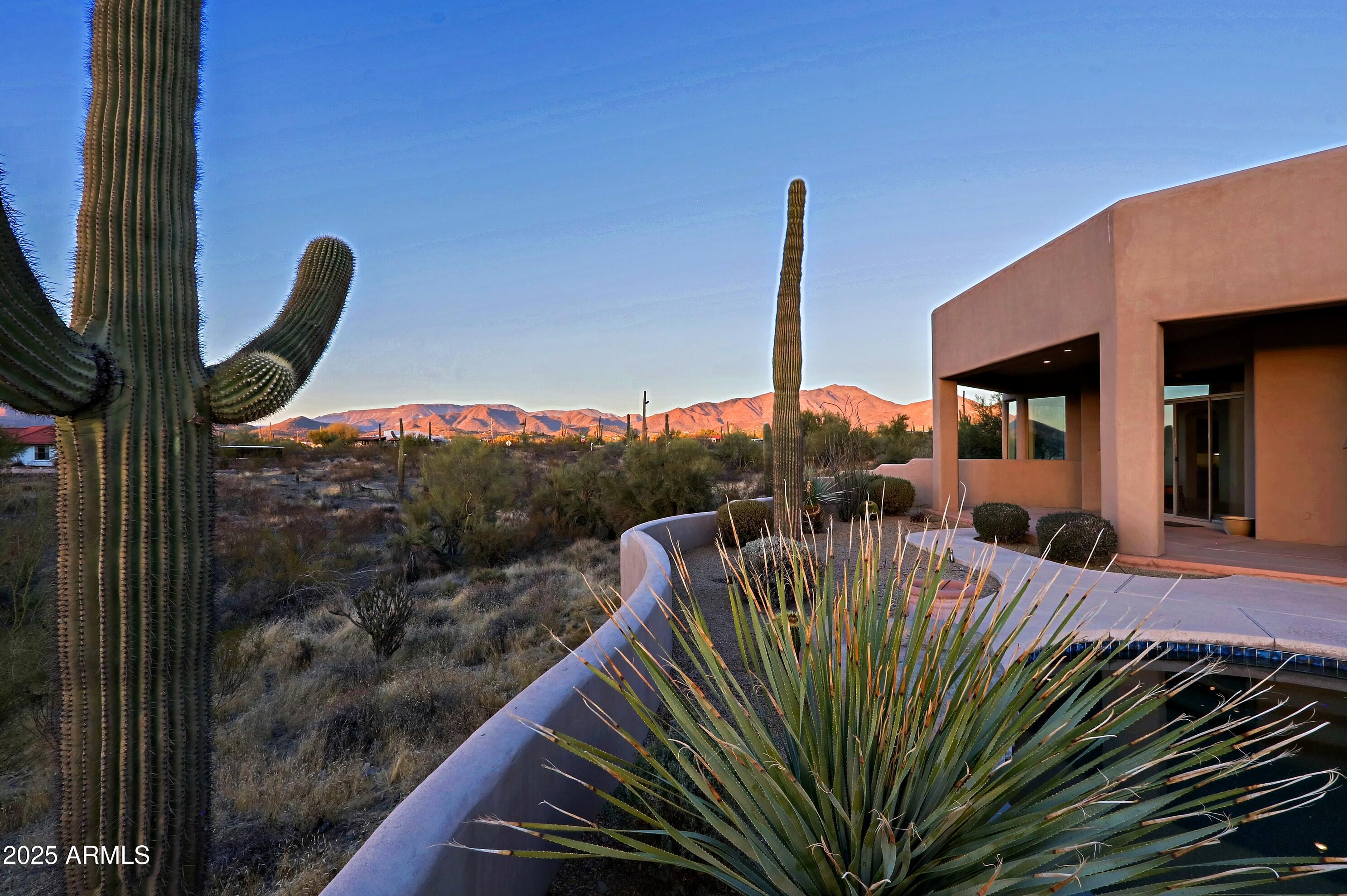 Cave Creek, Arizona 85331, United States, 3 Bedrooms Bedrooms, ,3 BathroomsBathrooms,Residential,Pending,6602