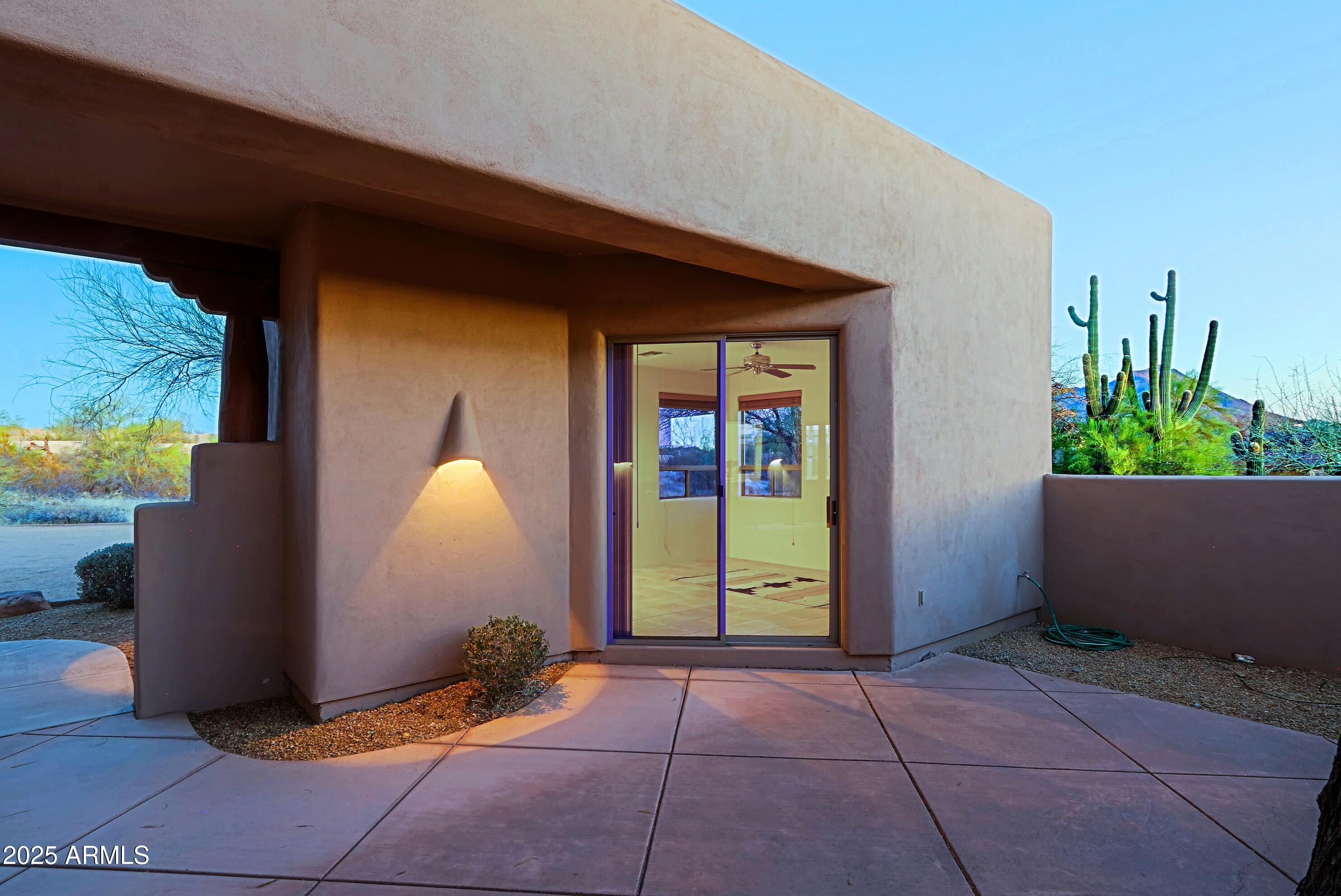 Cave Creek, Arizona 85331, United States, 3 Bedrooms Bedrooms, ,3 BathroomsBathrooms,Residential,Pending,6602