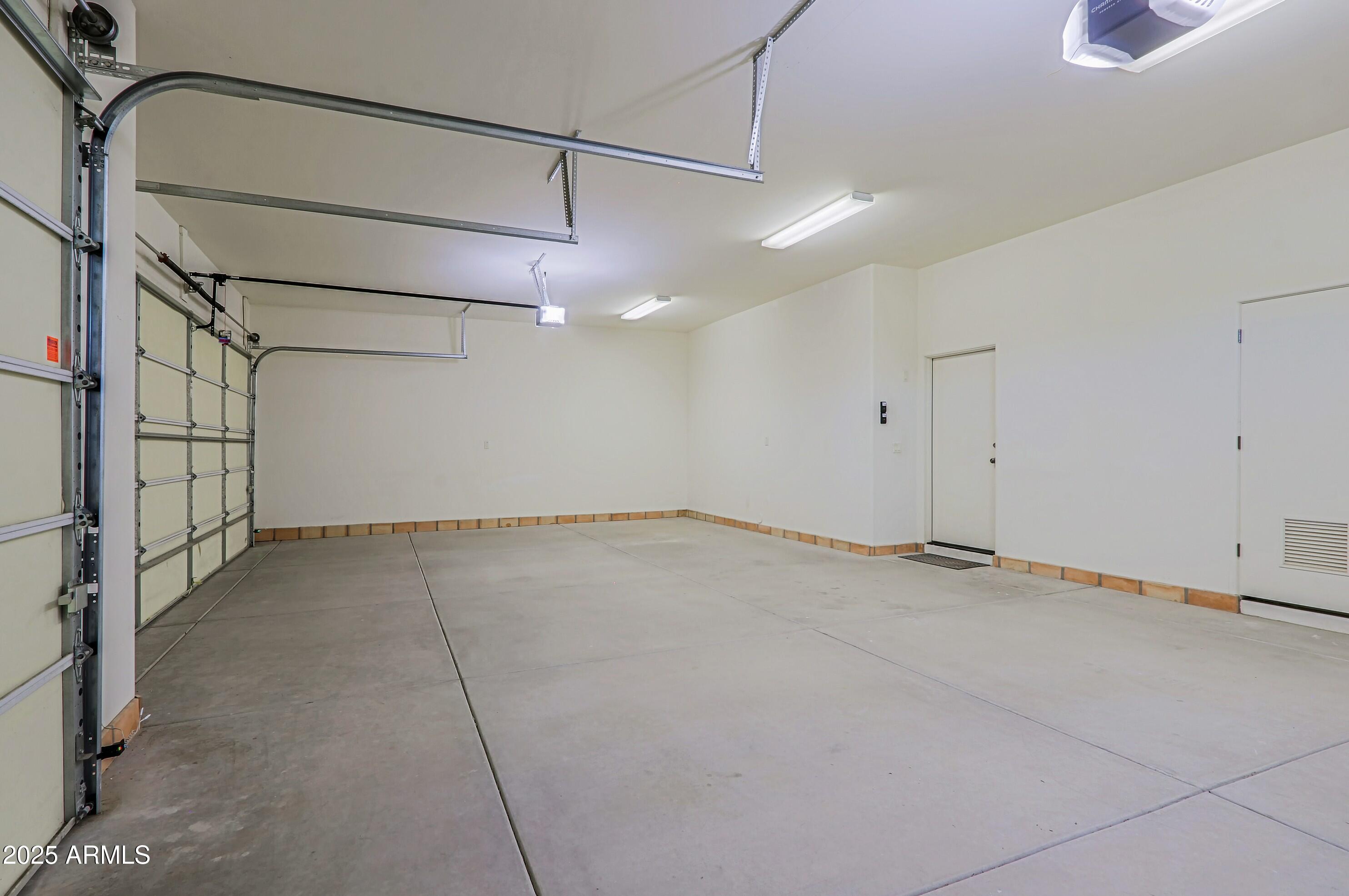 Cave Creek, Arizona 85331, United States, 3 Bedrooms Bedrooms, ,3 BathroomsBathrooms,Residential,Pending,6602