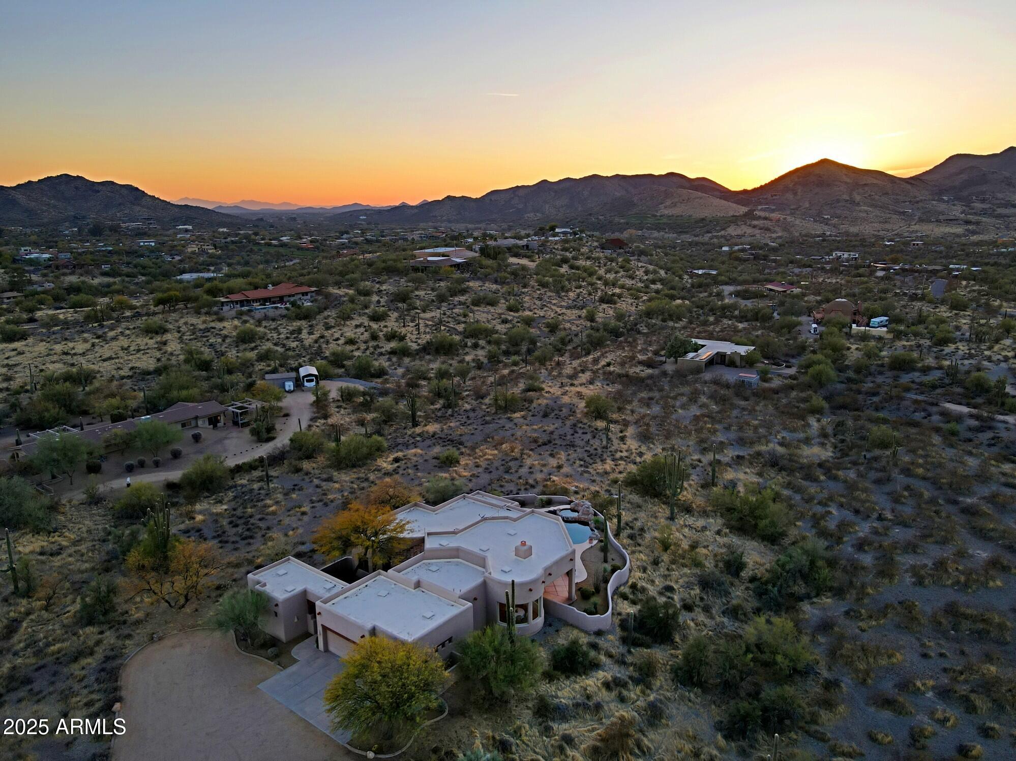 Cave Creek, Arizona 85331, United States, 3 Bedrooms Bedrooms, ,3 BathroomsBathrooms,Residential,Pending,6602