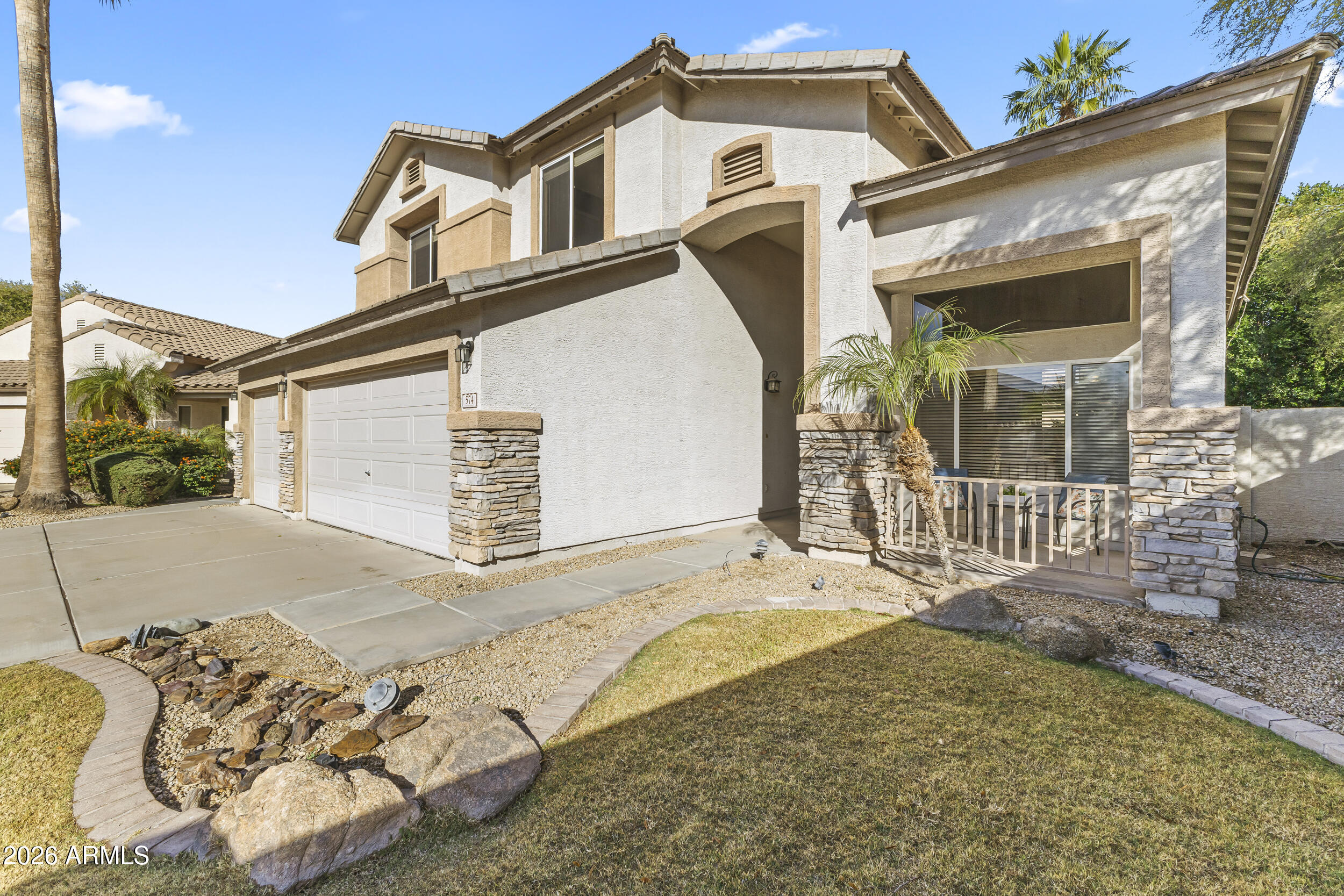 574 W WEATHERBY Place