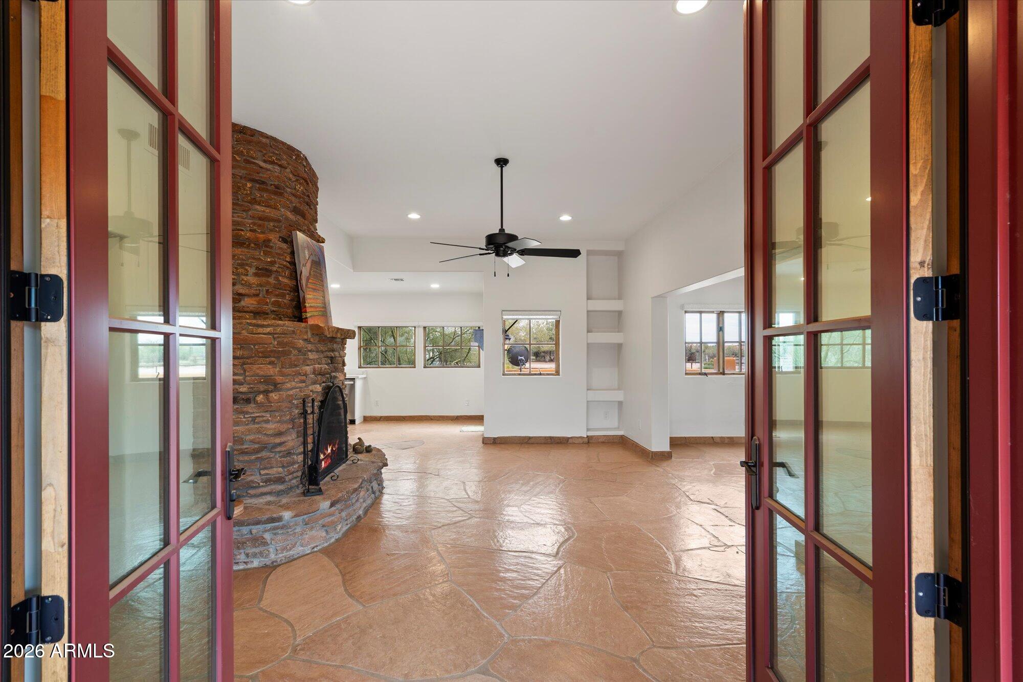 8400 E SMOKEHOUSE Trail