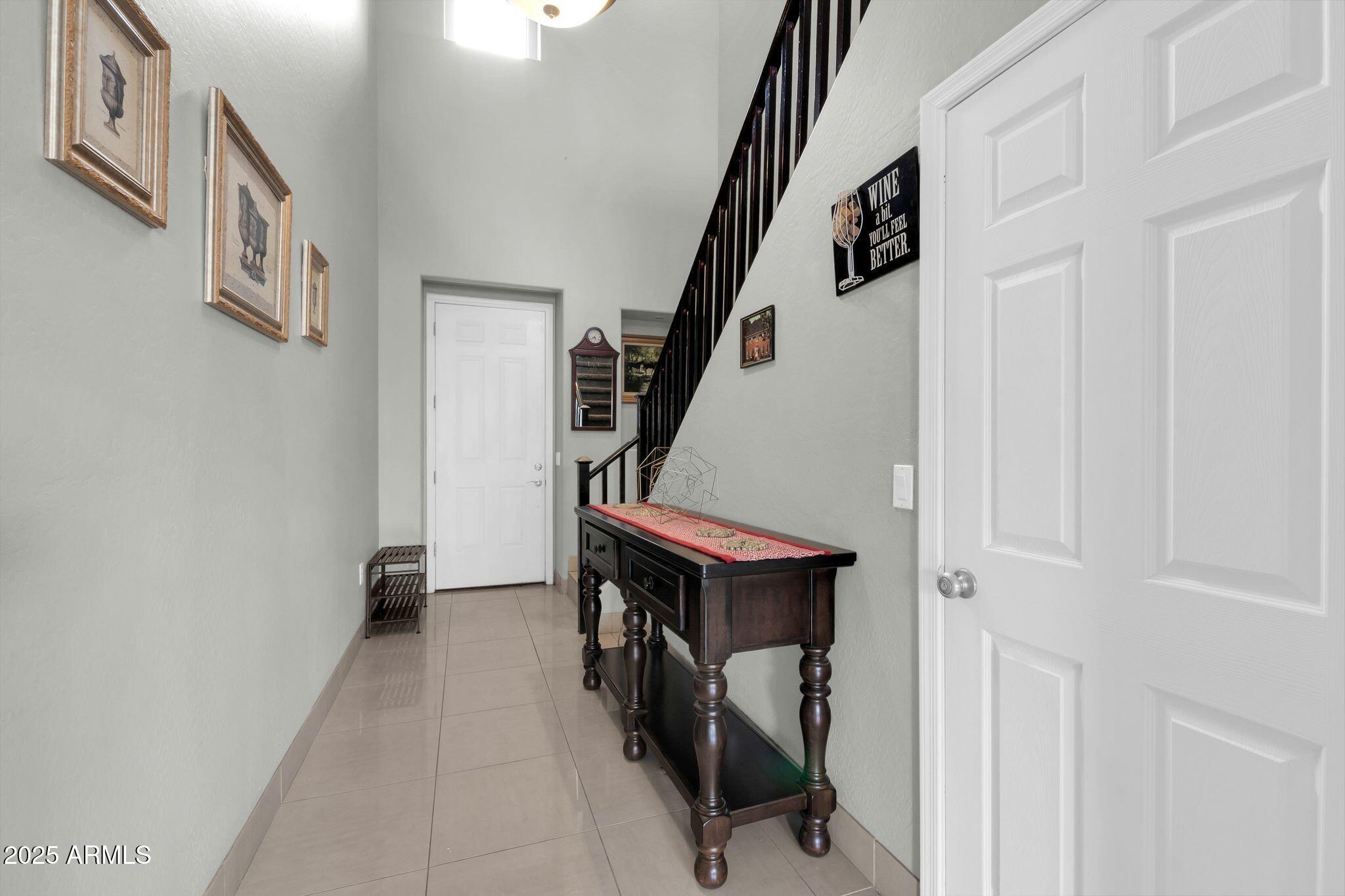 706 E WASHINGTON Street 204