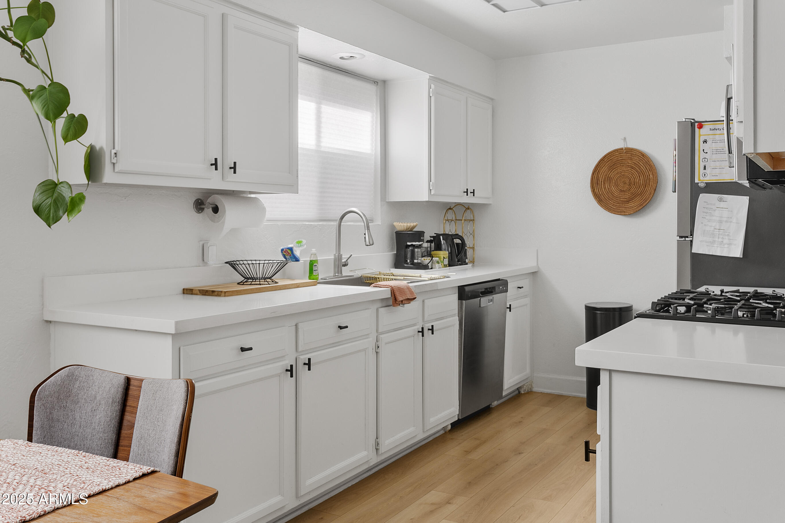 1111 E TURNEY Avenue 3