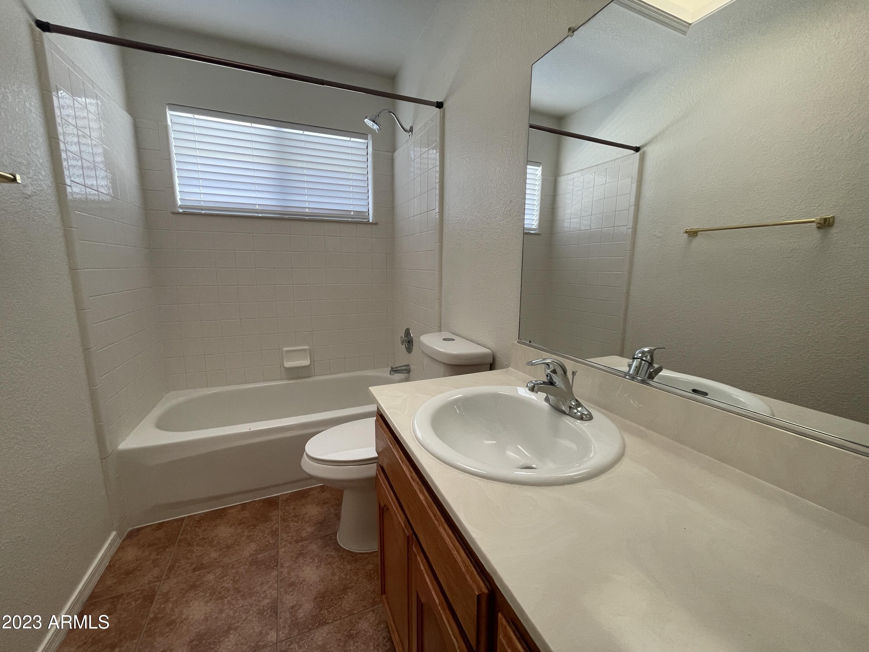 MOUNTAIN RIDGE PHASE 1 - Residential Lease