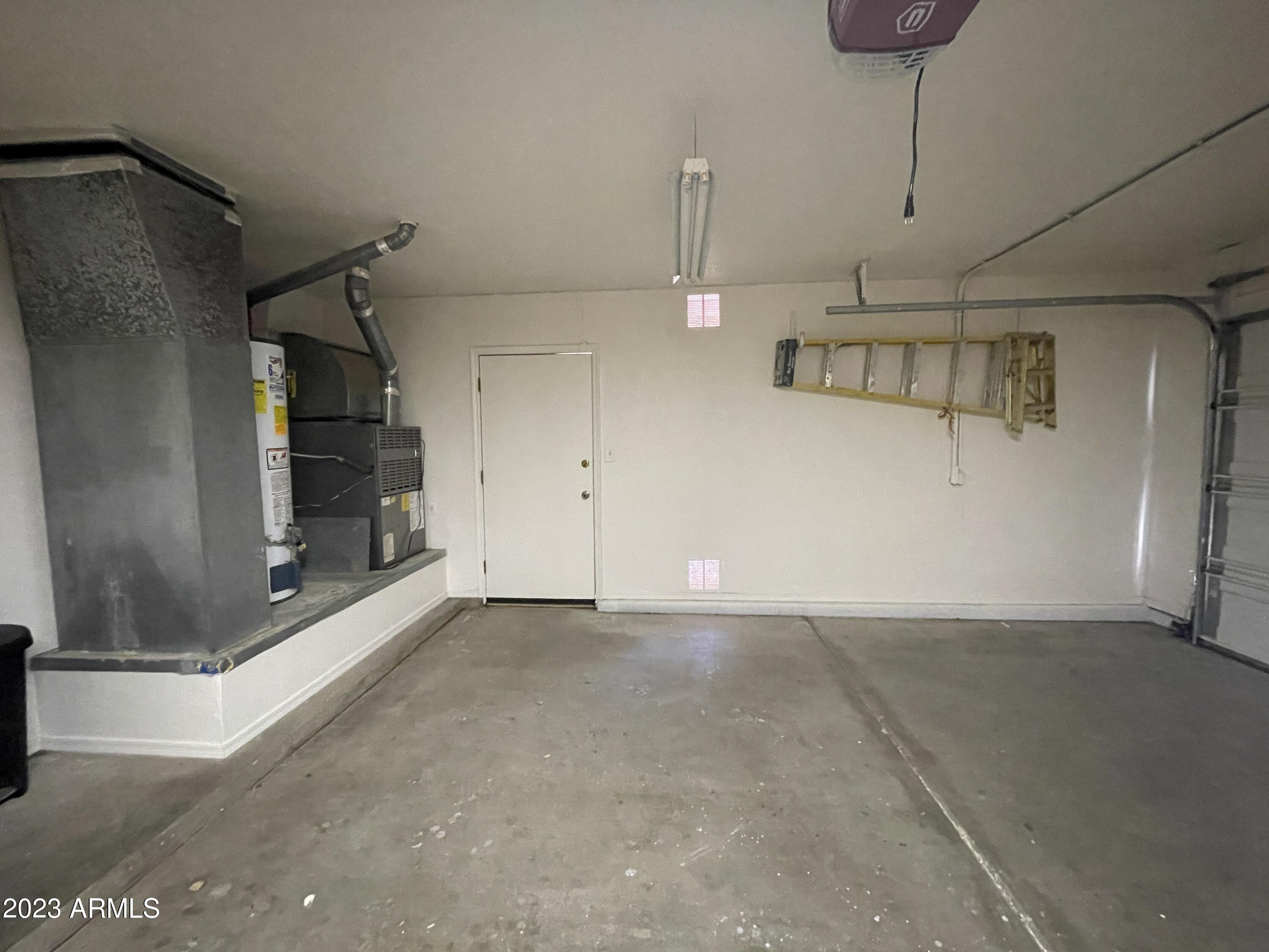MOUNTAIN RIDGE PHASE 1 - Residential Lease