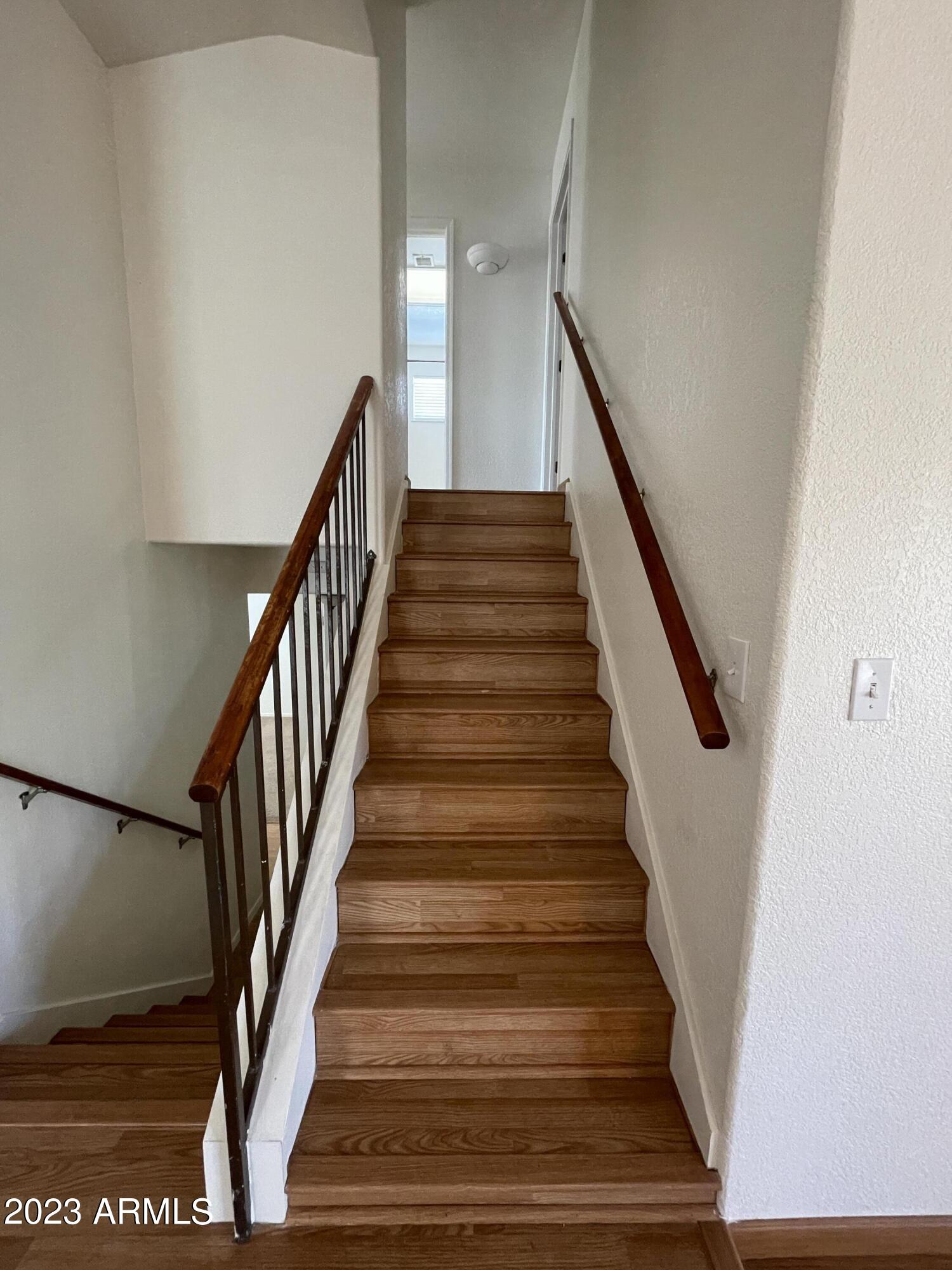 MOUNTAIN RIDGE PHASE 1 - Residential Lease