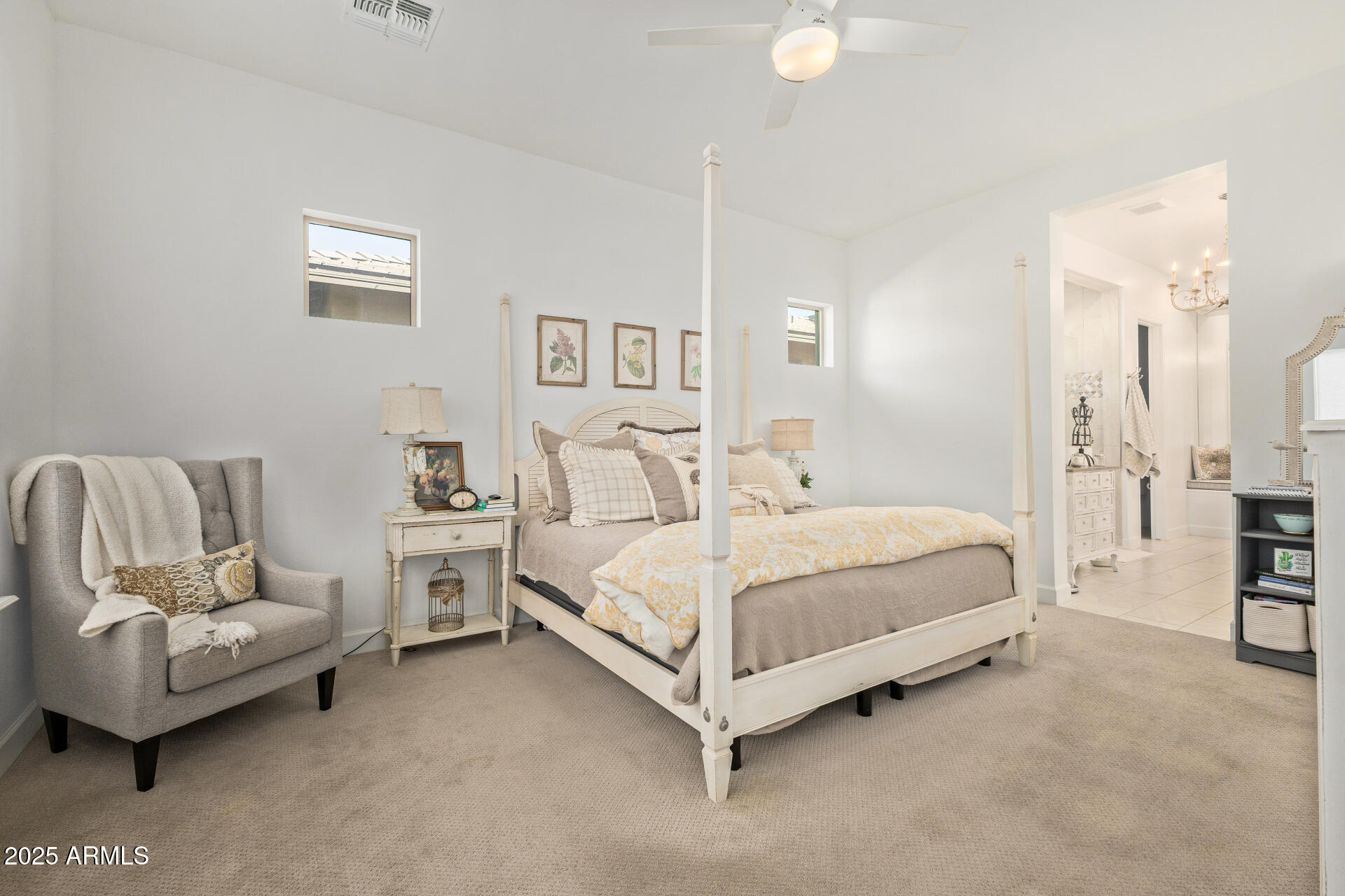 1936 W UNION PARK Drive