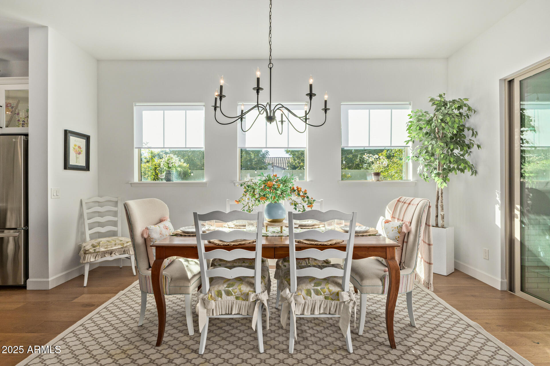 1936 W UNION PARK Drive