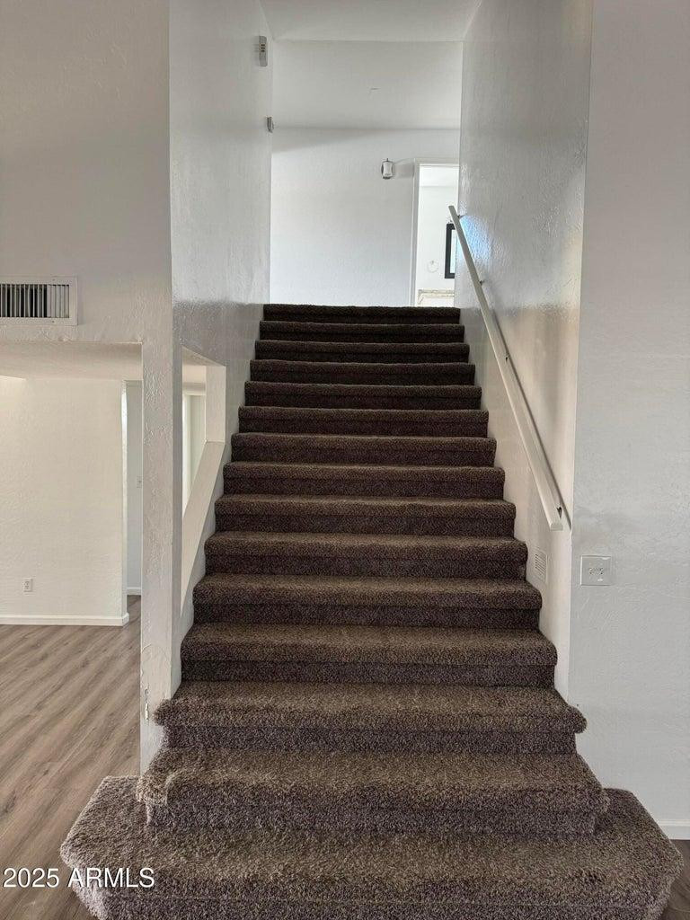 3965 E Des Moines Street