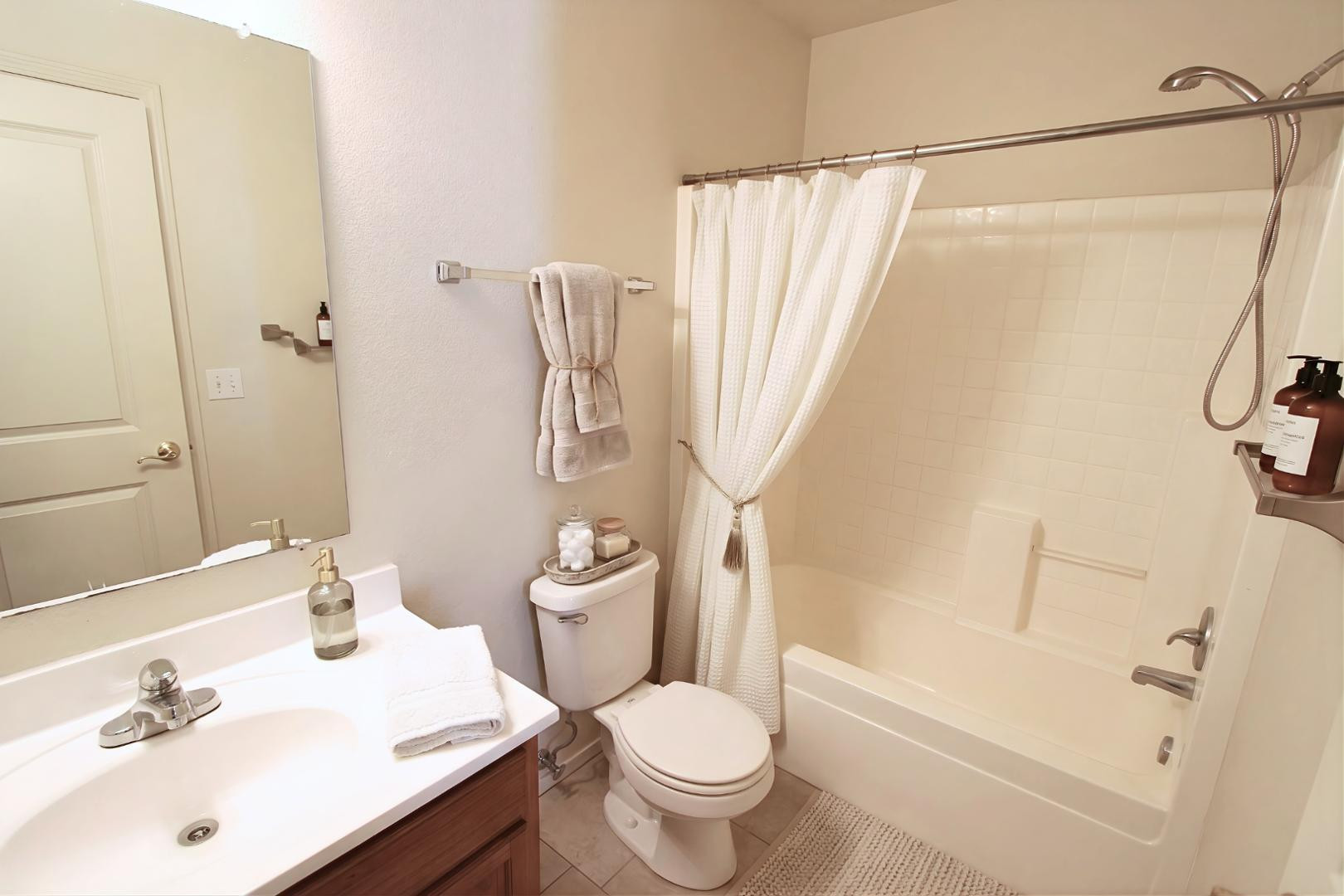 8590 W Magnum Drive Unit B