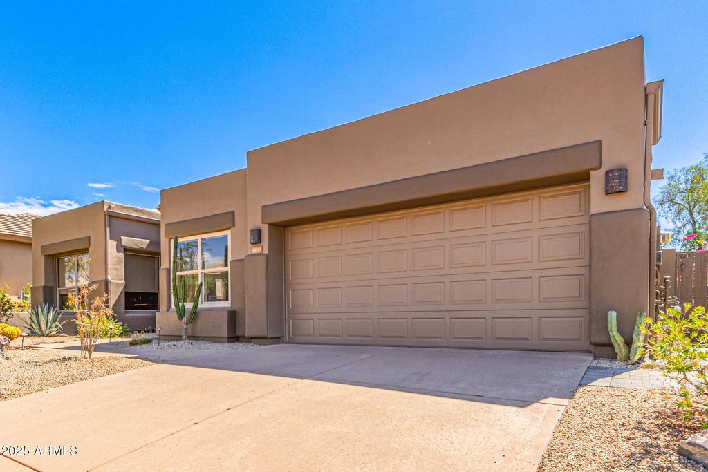 Photo of 14743 E Miramonte Way, Fountain Hills, AZ 85268 (MLS # 6922803)
