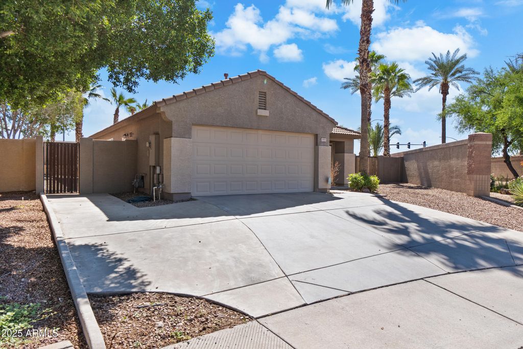 Photo of 20891 N 84th Drive, Peoria, AZ 85382 (MLS # 6931574)