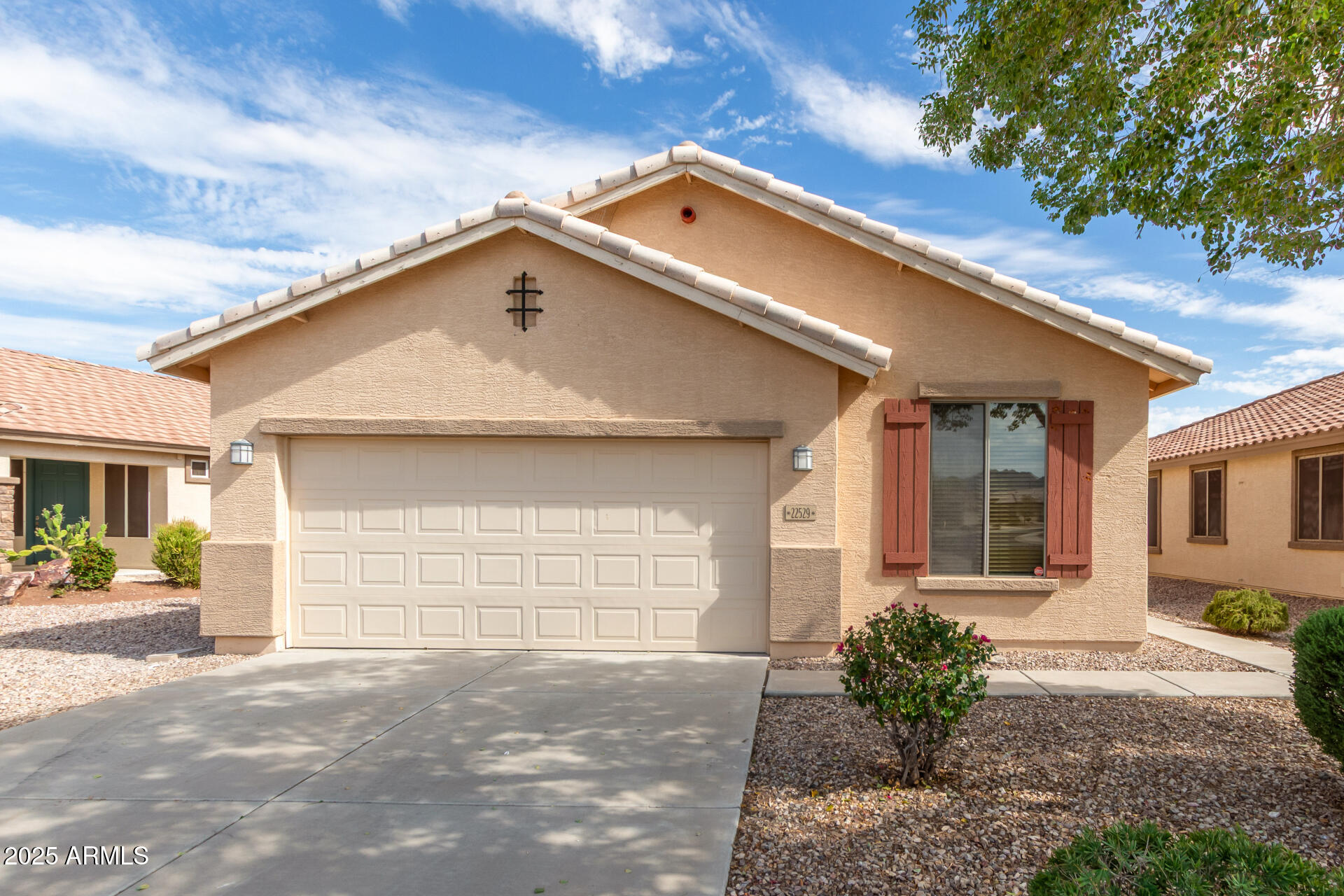 22529 W TWILIGHT Trail