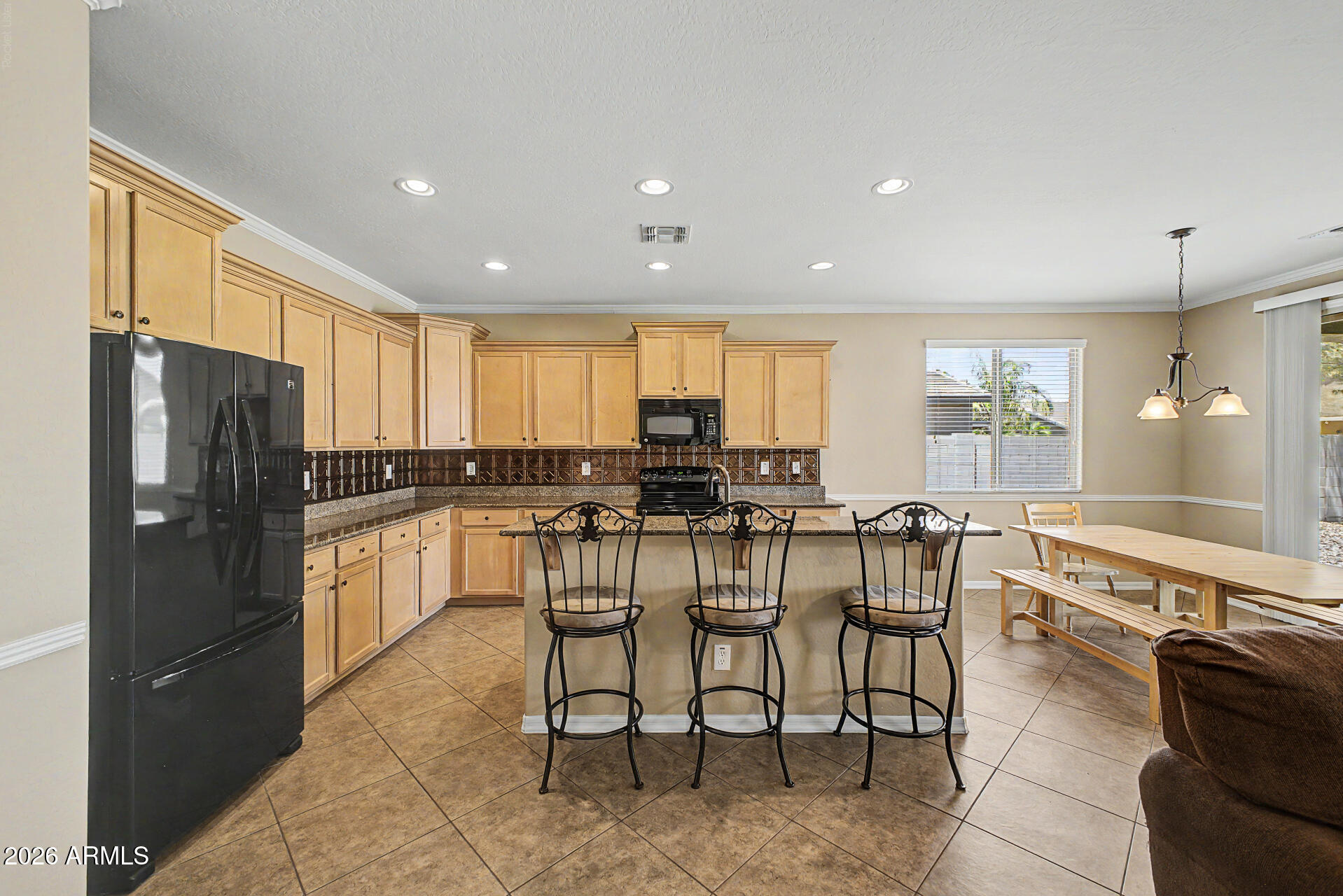 Properties 1 1236 W PLANE TREE Avenue
