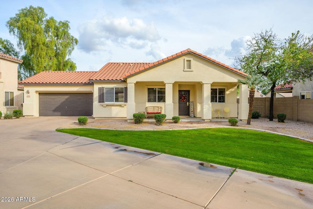 Photo of 676 E Mariposa Place, Chandler, AZ 85225 (MLS # 6963887)