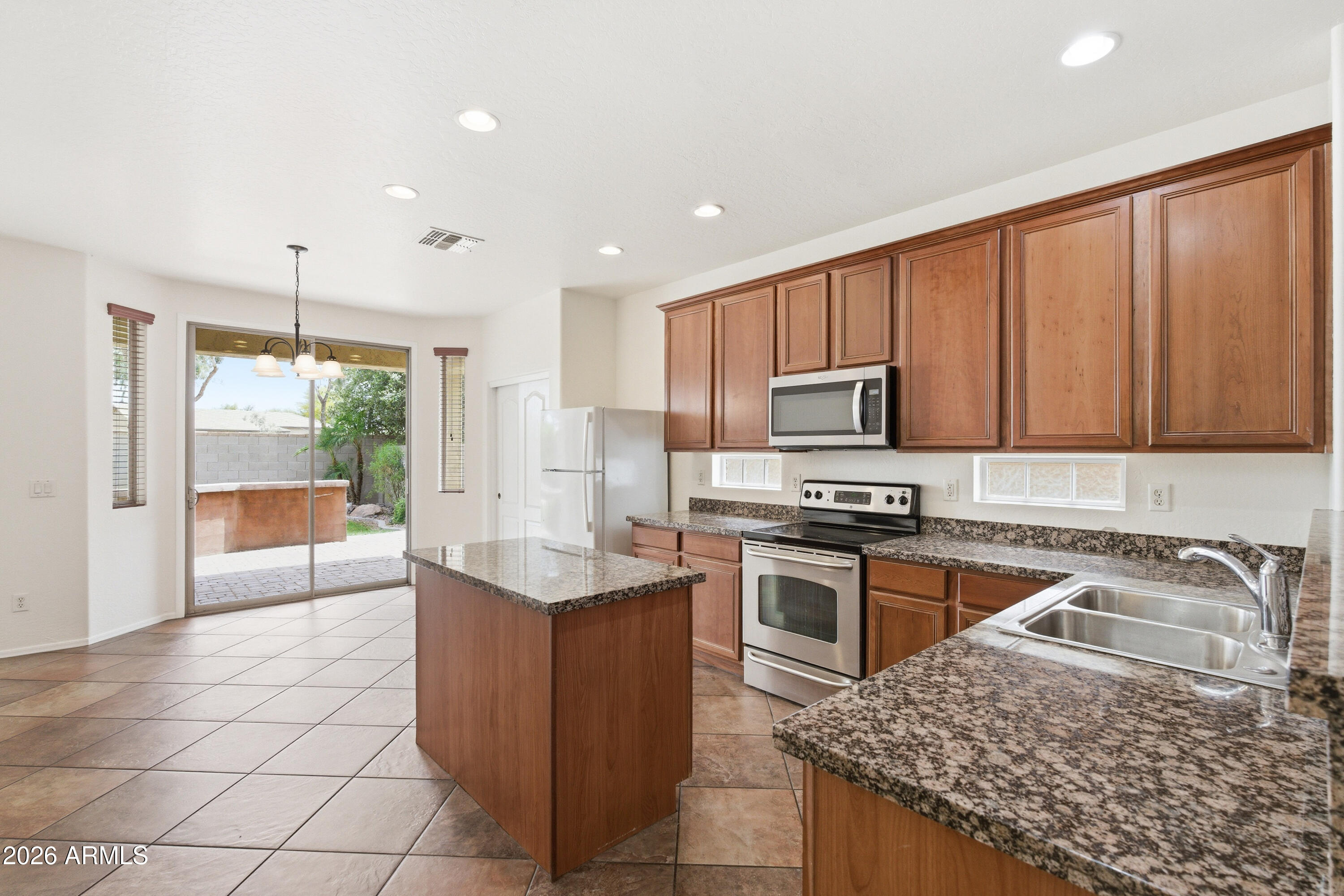 4157 E SANTA FE Lane