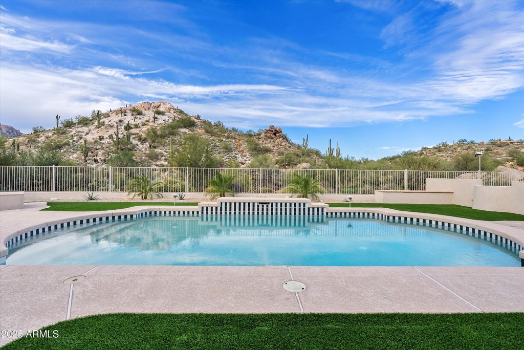 Photo of 11856 E Parkview Lane, Scottsdale, AZ 85255 (MLS # 6947539)