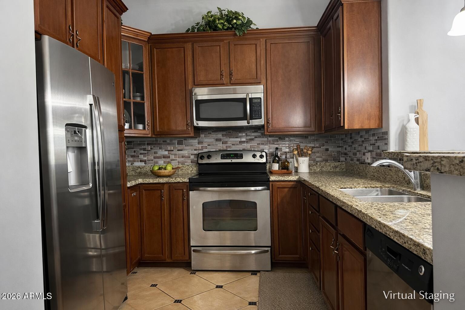 121 N CALIFORNIA Street 29